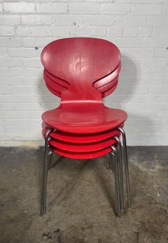 Set of 4 Red Arne Jacobsen Ant Chairs for Fritz Hansen, 1973, Denmark