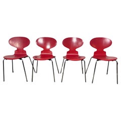 Juego de 4 sillas Ant rojas de Arne Jacobsen para Fritz Hansen, 1973, Dinamarca