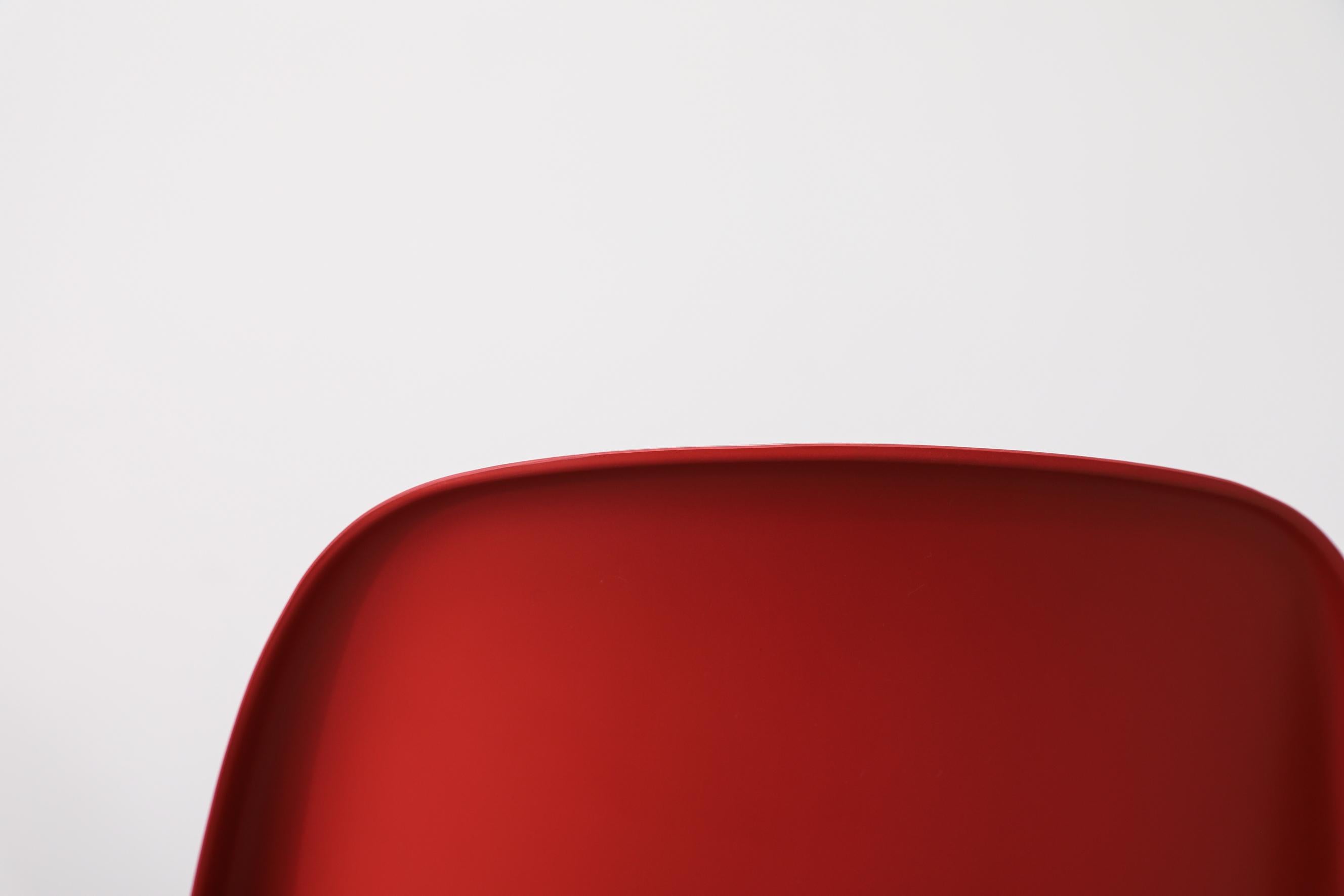 Ensemble de 4 chaises Casalino rouges empilables de l'ère spatiale pour enfants par Alexander Begge en vente 3
