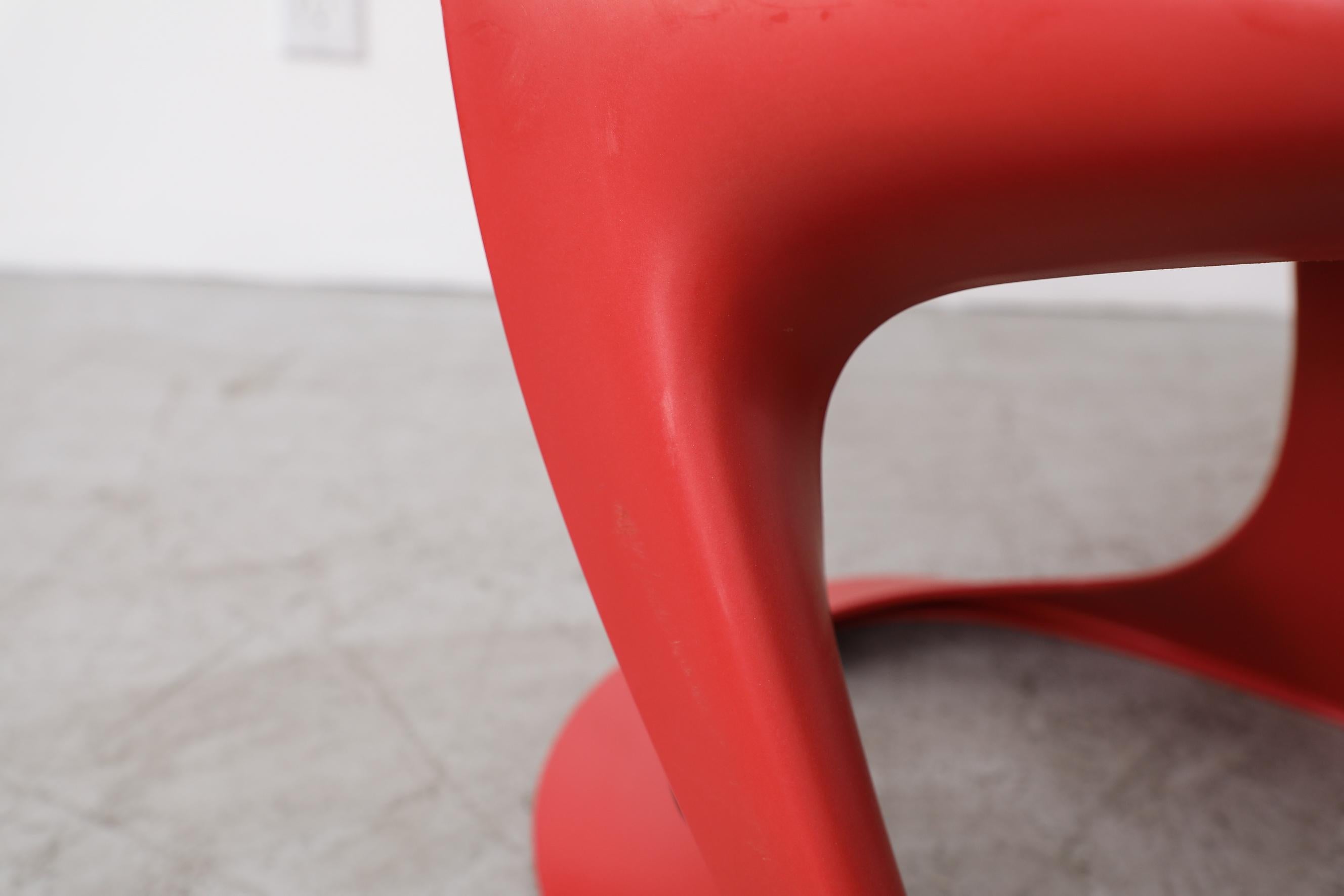 Ensemble de 4 chaises Casalino rouges empilables de l'ère spatiale pour enfants par Alexander Begge en vente 4
