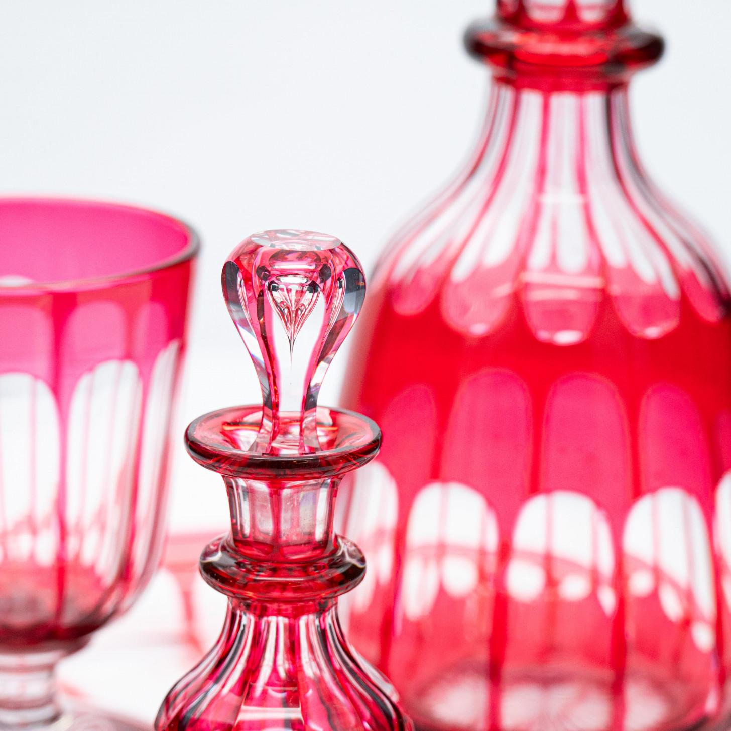 Set of 4 Red Overlay Crystal items, Czech Republic, 1930 For Sale 4