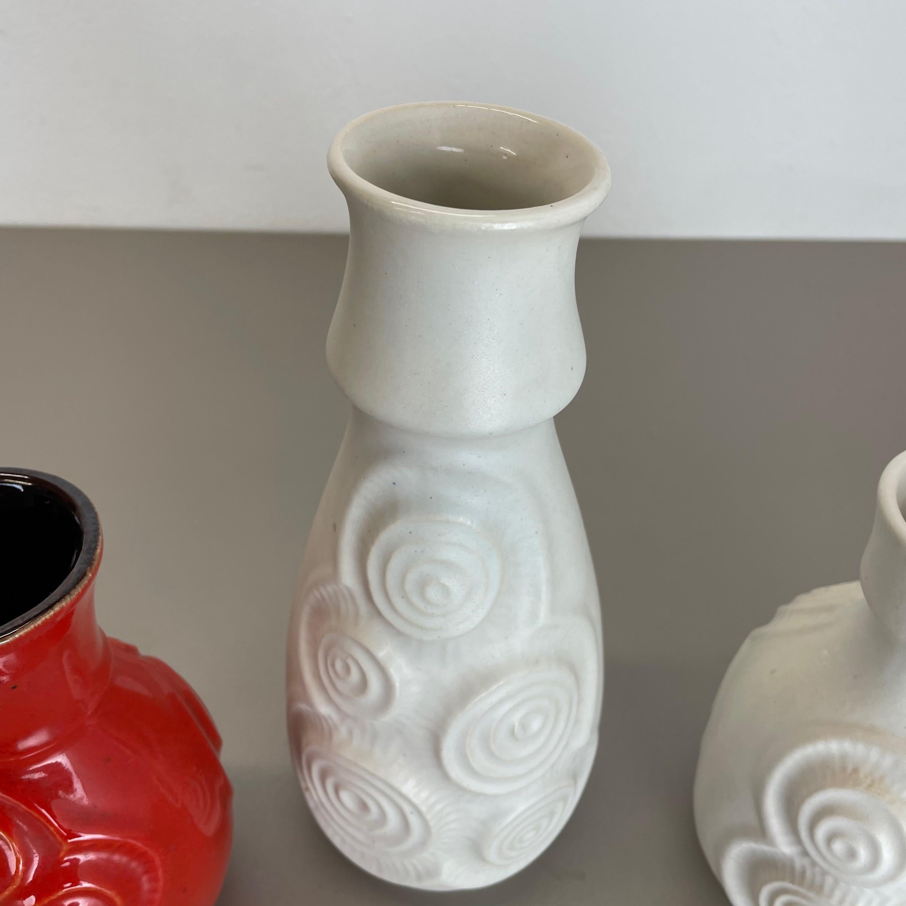 Set of 4 Red-White Fat Lava Op Art Pottery Vases by Bay Ceramics, Germany For Sale 6