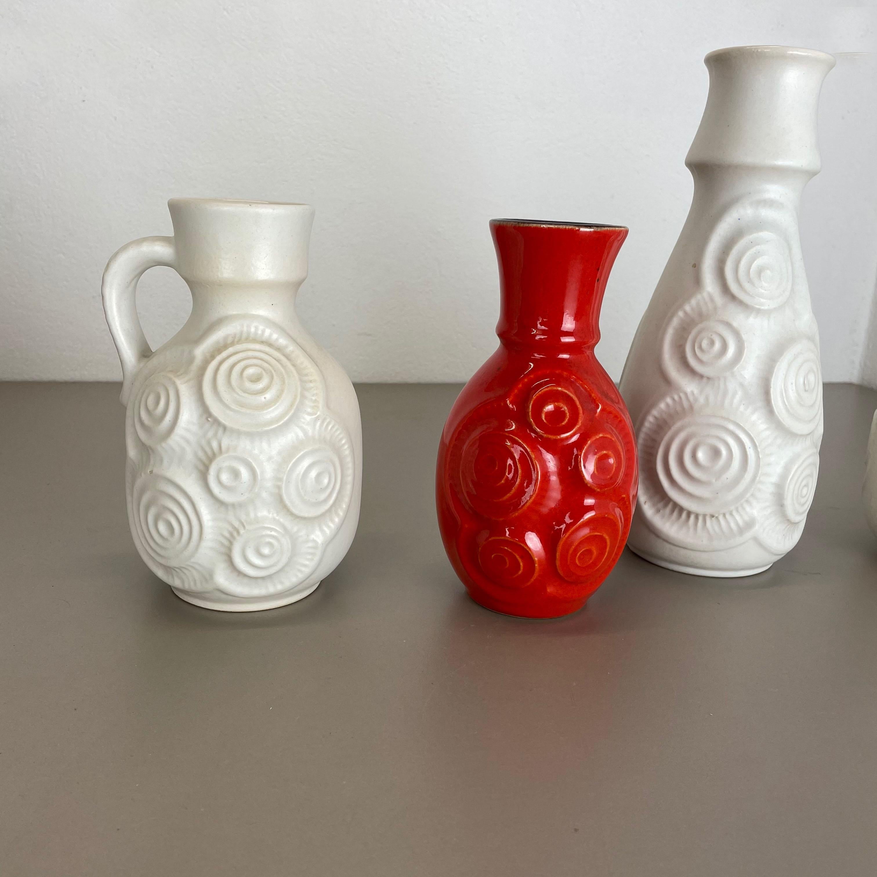 Set of 4 Red-White Fat Lava Op Art Pottery Vases by Bay Ceramics, Germany In Good Condition For Sale In Kirchlengern, DE