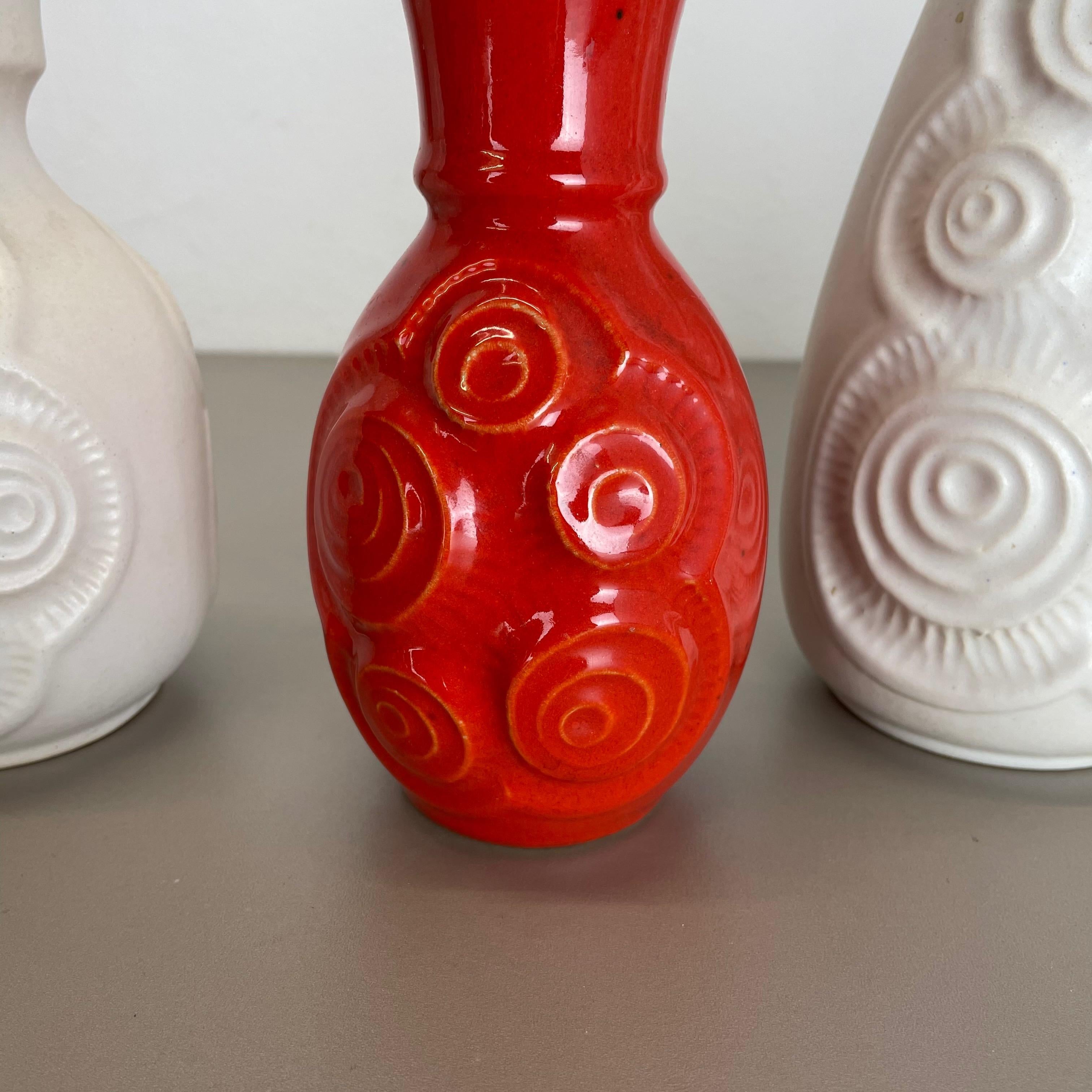 Set of 4 Red-White Fat Lava Op Art Pottery Vases by Bay Ceramics, Germany For Sale 3
