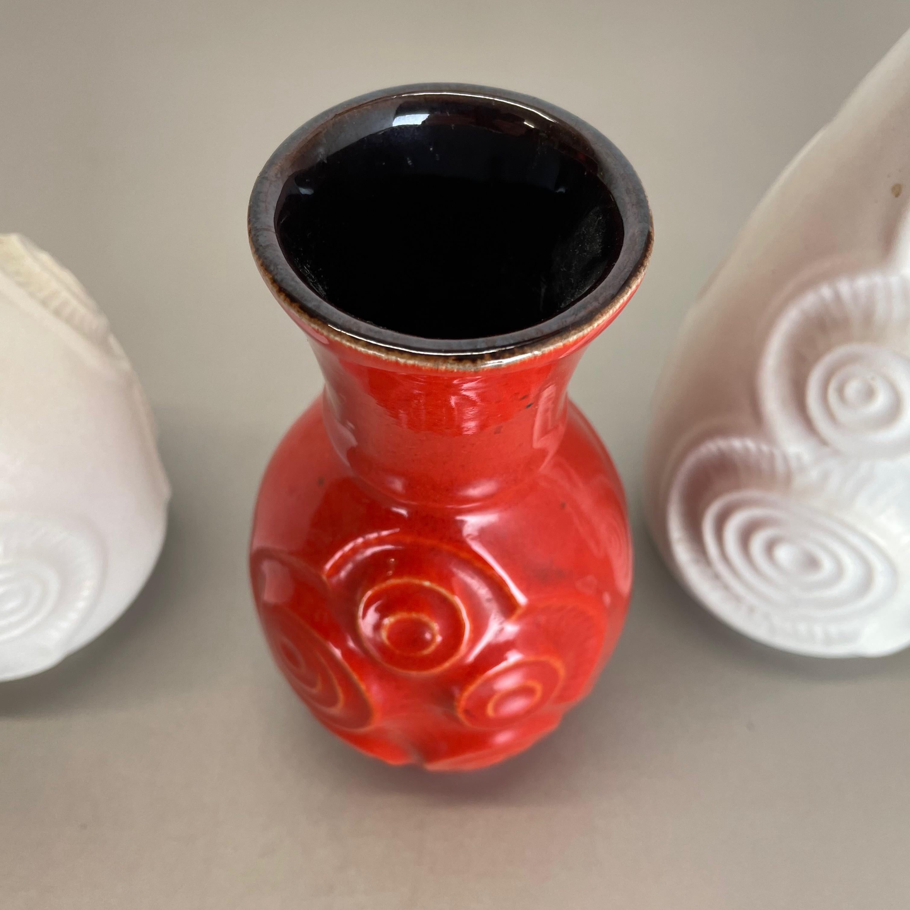 Set of 4 Red-White Fat Lava Op Art Pottery Vases by Bay Ceramics, Germany For Sale 4