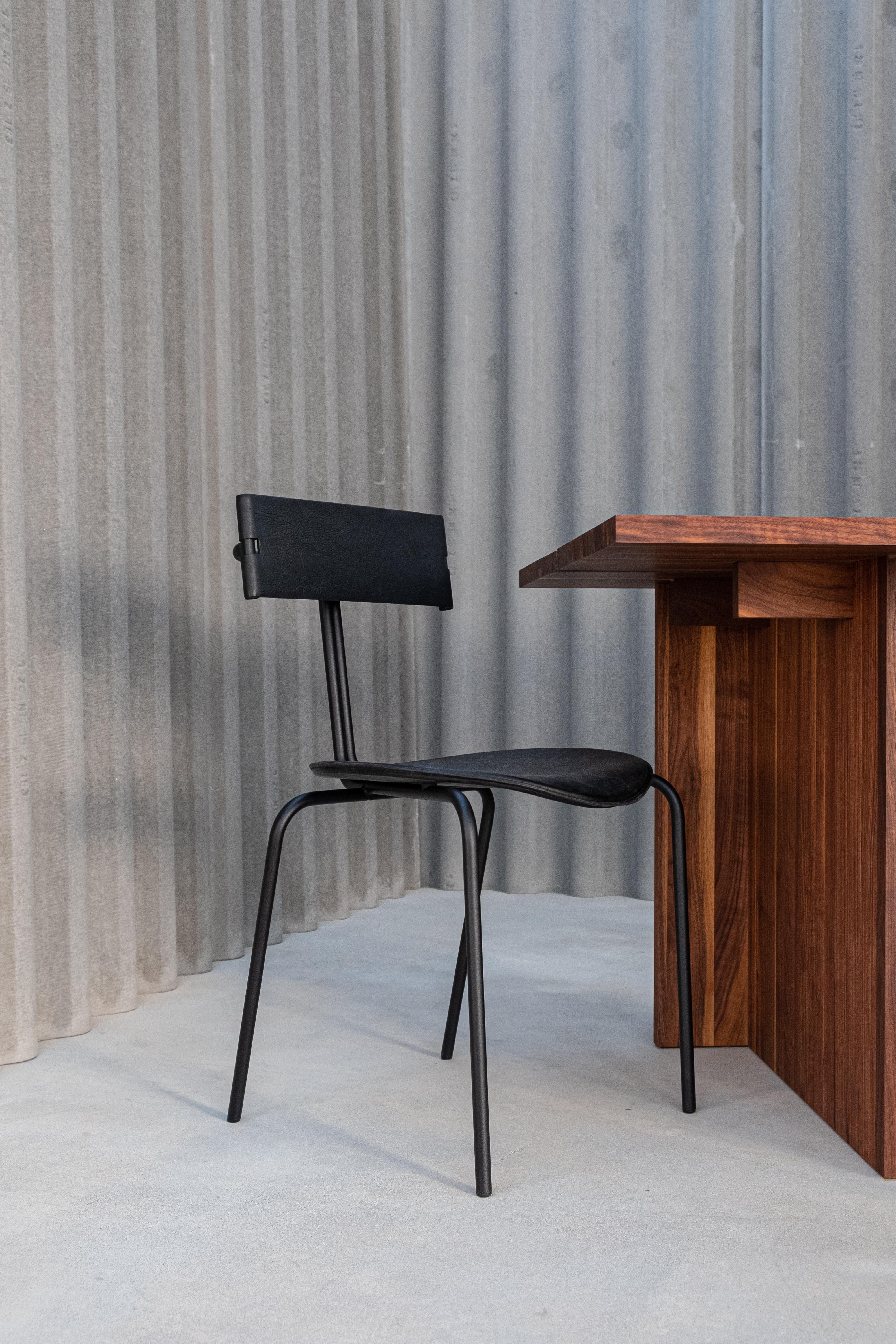 4er-Set Rendez-Vous-Stühle von Teil Studio Atelier (Moderne) im Angebot