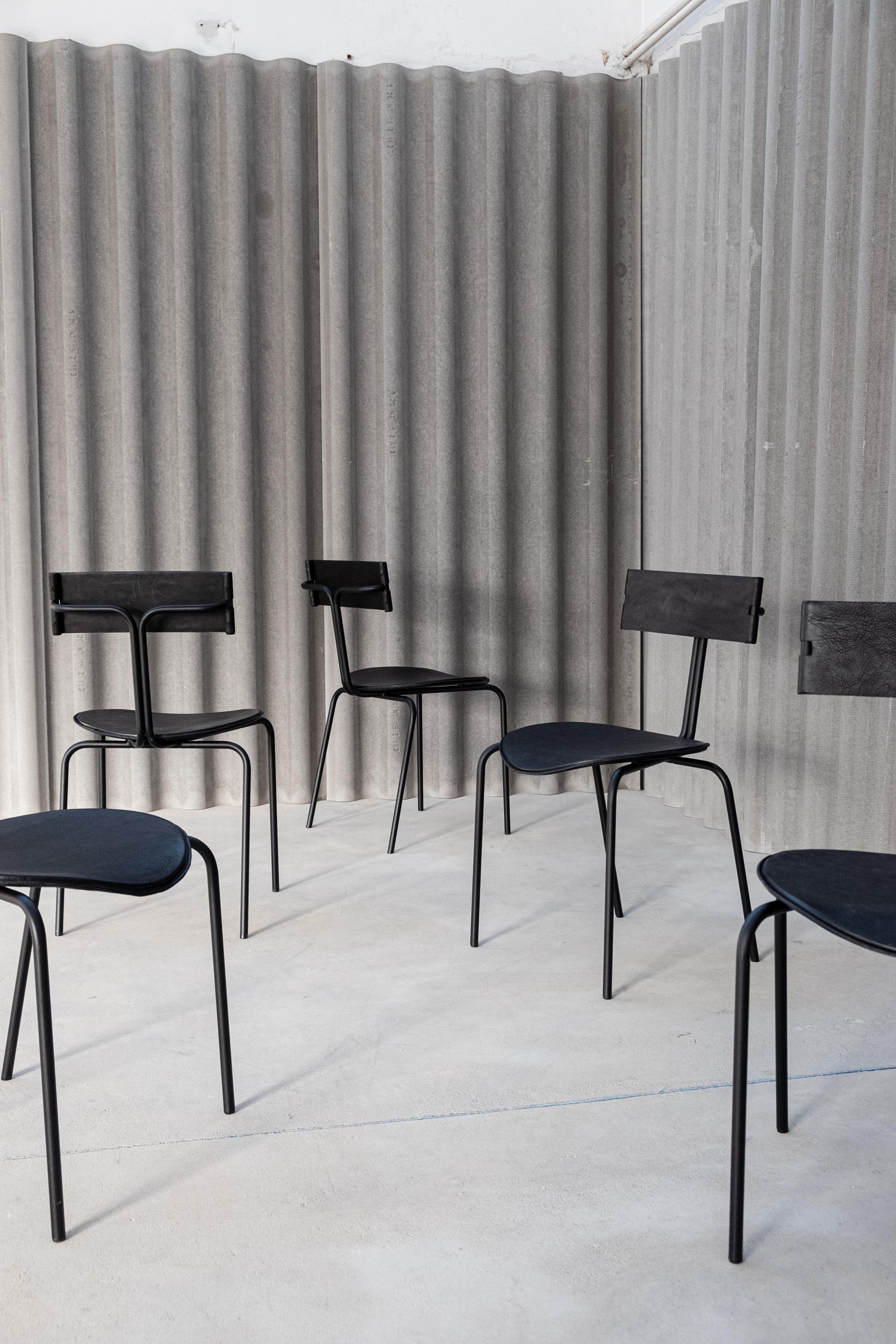 4er-Set Rendez-Vous-Stühle von Teil Studio Atelier (Stahl) im Angebot