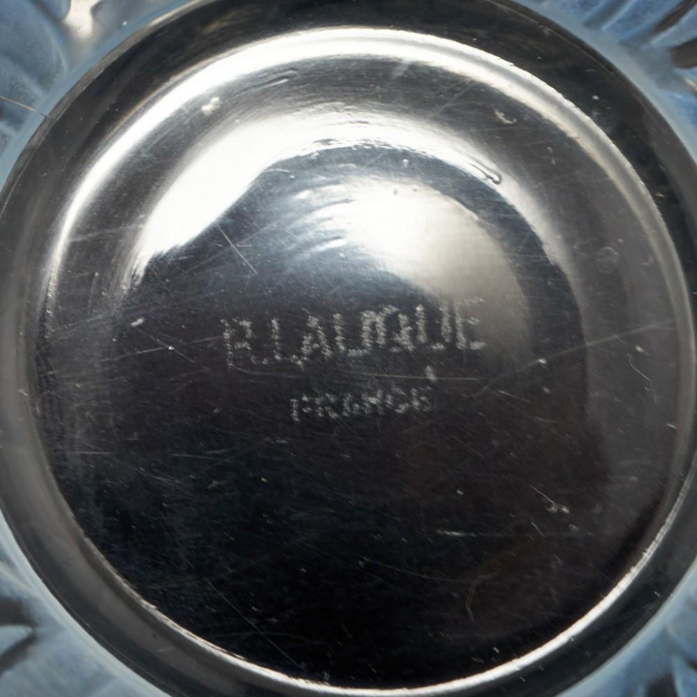 Satz von 4 Rene Lalique Blau gebeizt Ormeaux Muster Tasse a Glace, Designed 1931 im Angebot 1