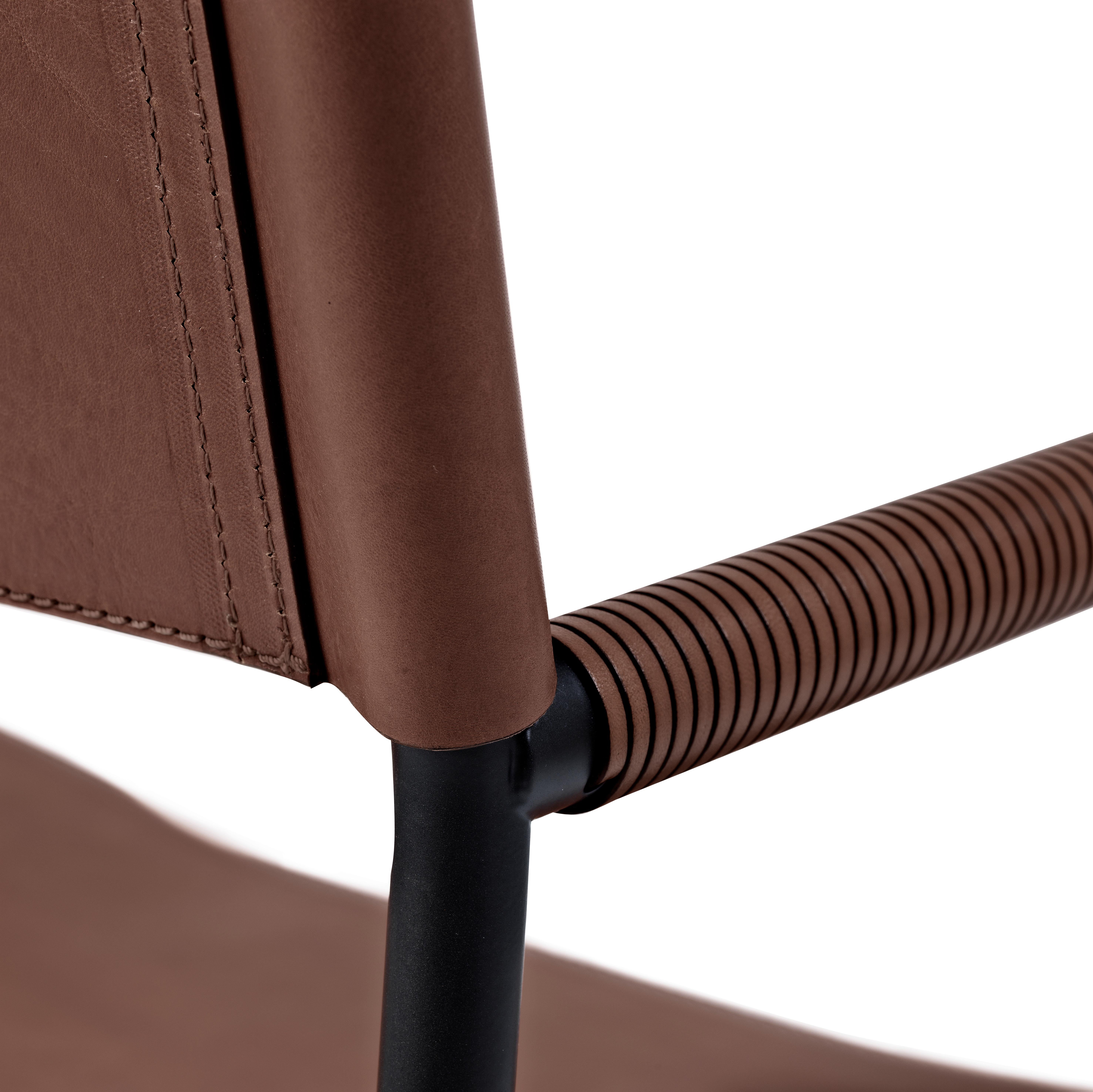 Set of 4 Artisan Contemporary Armchair Dark Brown Leather & Black Rubber Metal For Sale 4