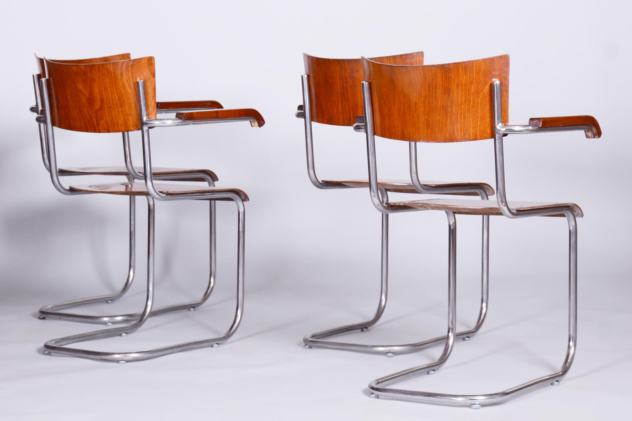 Set of 4 Restored Bauhaus Beech Armchairs Designed by Mart Stam, 1930s, Czechia For Sale 1