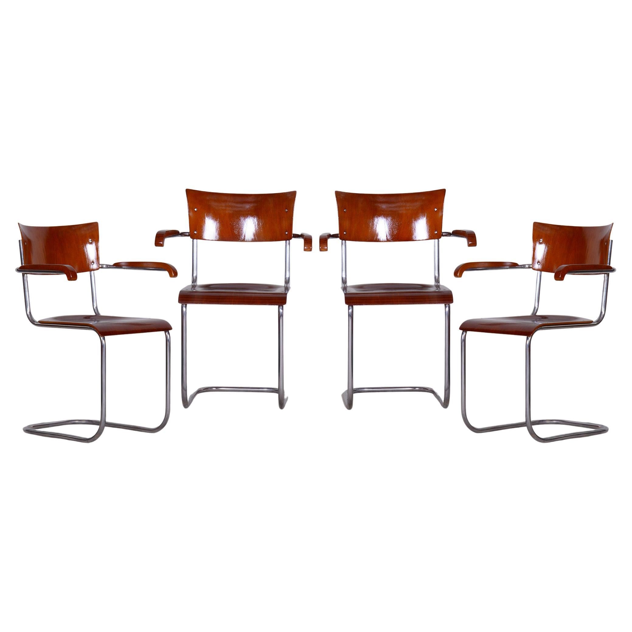 Ensemble de 4 fauteuils Bauhaus en contreplaqué de hêtre restaurés par Mart Stam, années 1930, Allemagne en vente