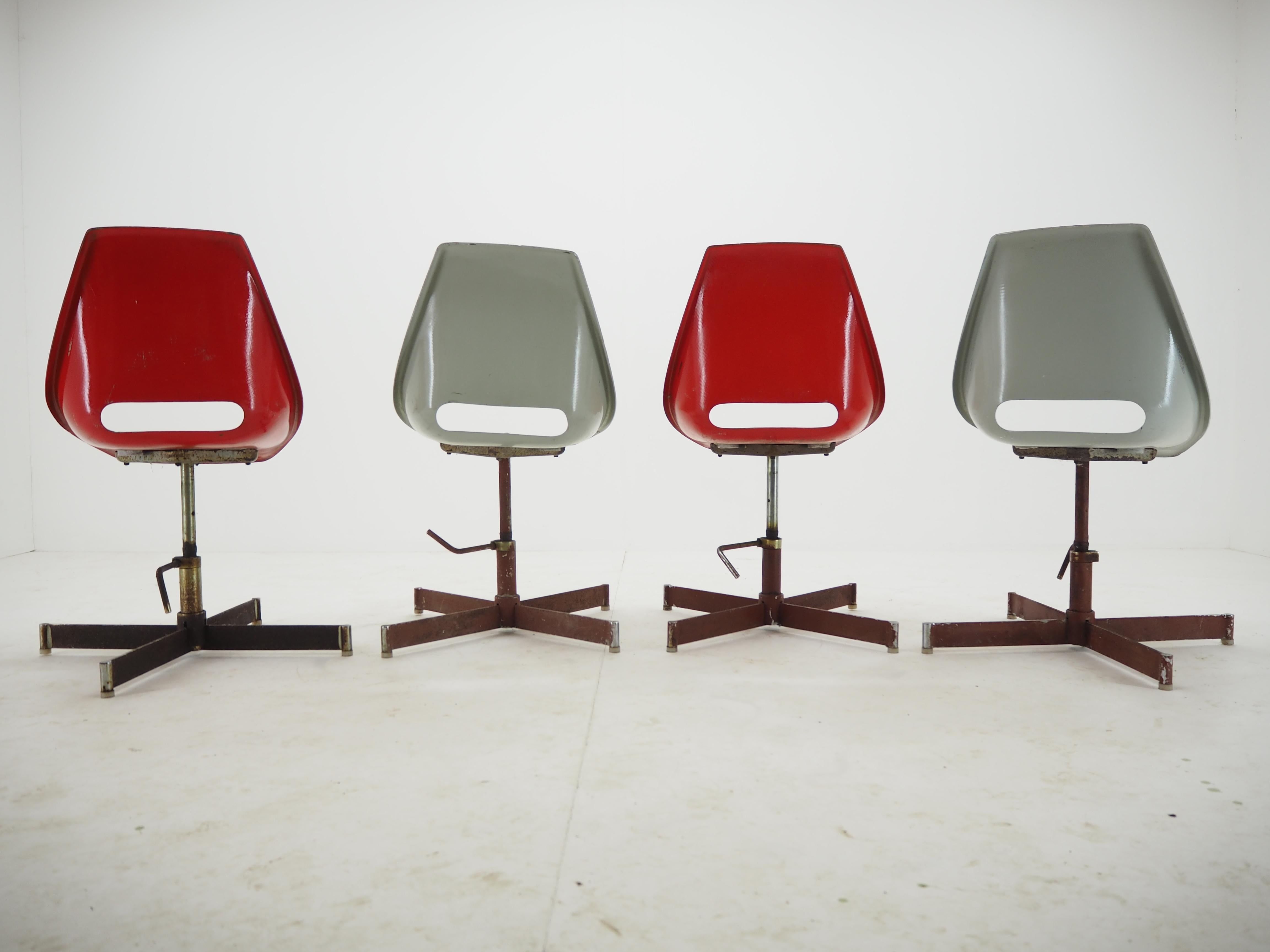 Set of 4 Revolving Industrial Chairs, 1960s In Fair Condition In Praha, CZ