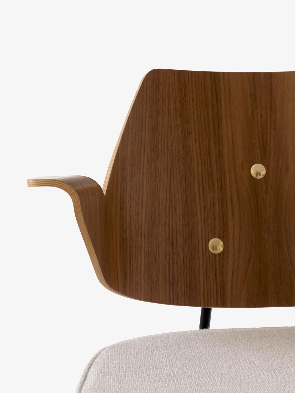 Set di 4 poltrone RFH - Noce e Beeche - Hallingdal 103 - Robin Day per &Tradition In condizioni Nuovo in vendita a Dubai, AE