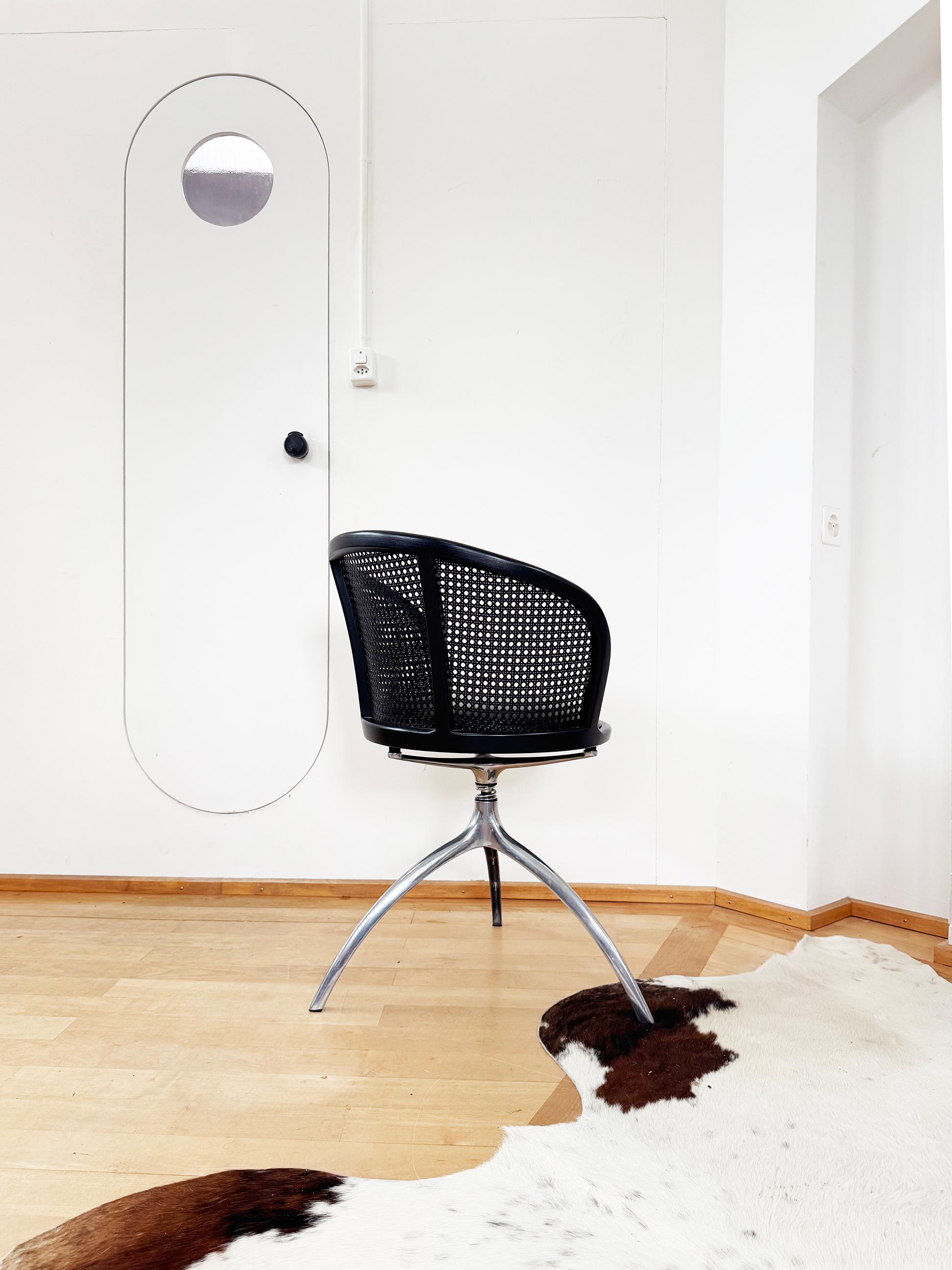Lot de 4 chaises Rizzatto Alias 901 Young Lady, assise et canne noires, structure en aluminium en vente 10