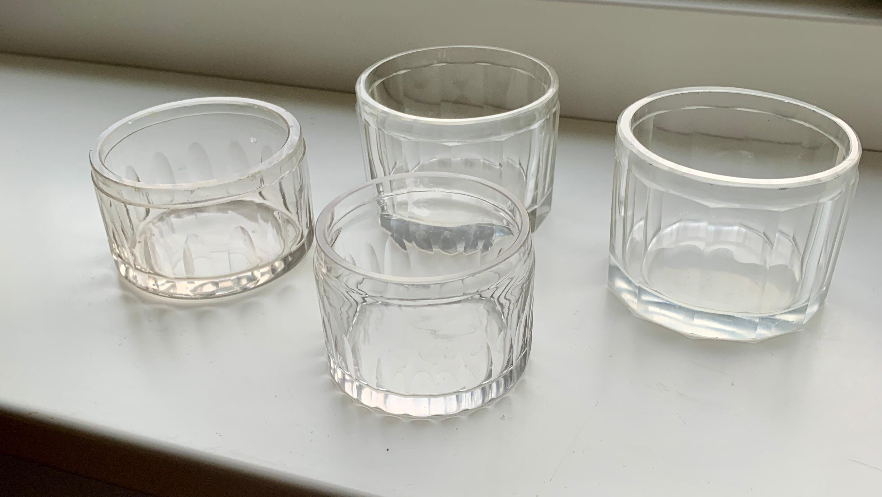 Set of 4 Round Glass Candy or Jewelry Boxes, 19th Century For Sale 7