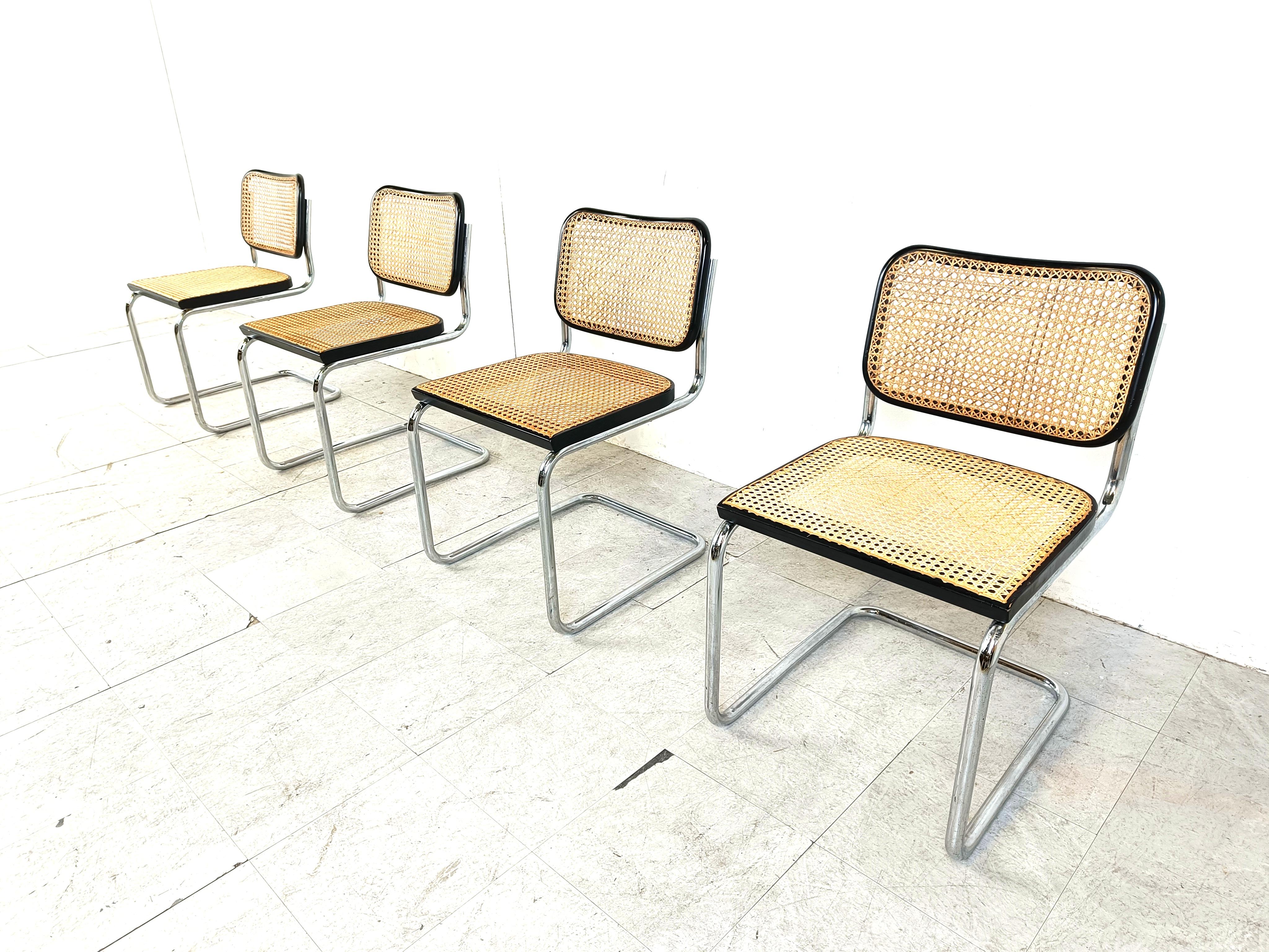 Set of 4 S32 dining chairs by Marcel Breuer for Gavina, 1970s In Good Condition In HEVERLEE, BE
