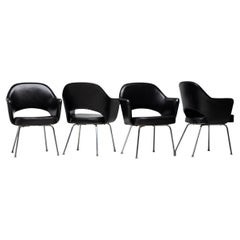 Set of 4 Saarinen Executive Armchairs for Knoll in Original Black Leather