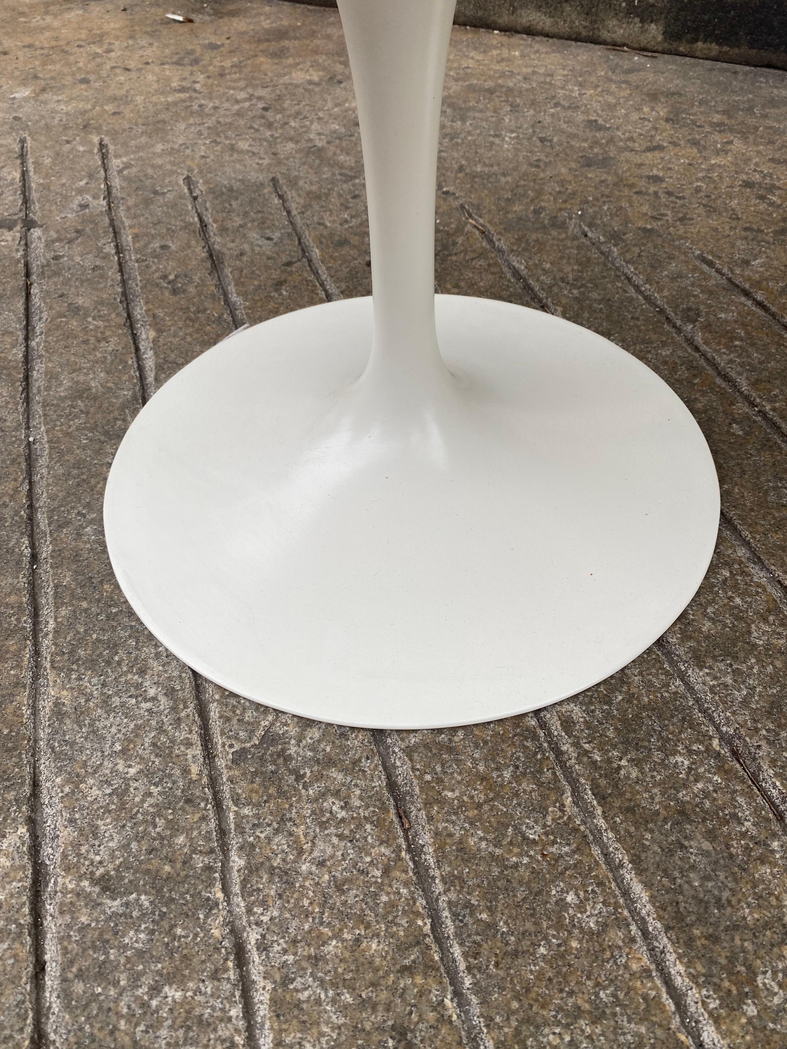 American Set of 4 Saarinen for Knoll Swivel Side Chairs