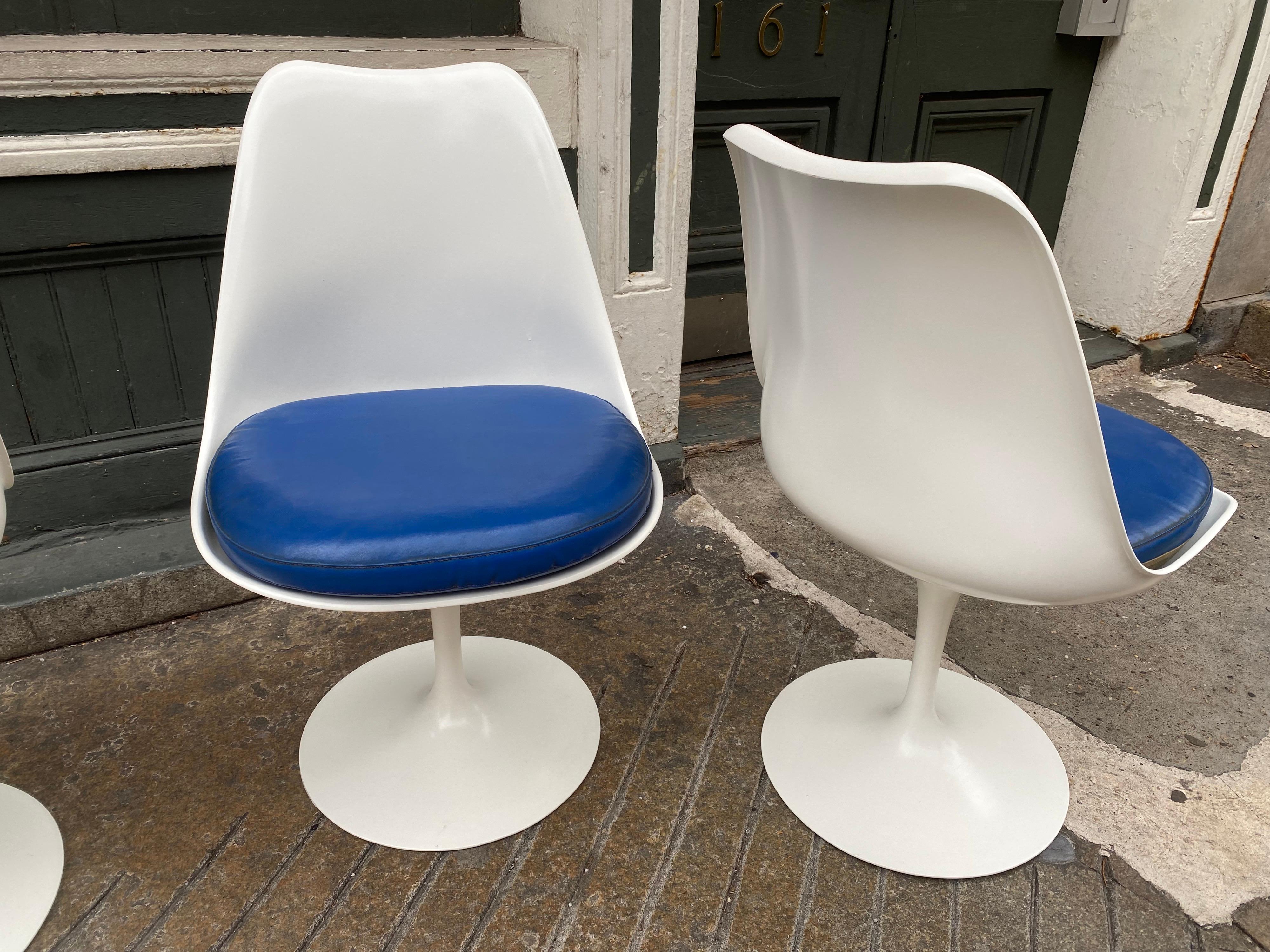 Set of 4 Saarinen for Knoll Swivel Side Chairs 2