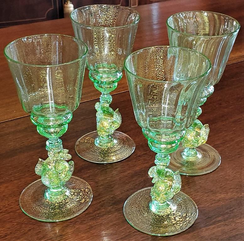 Mid-Century Modern Set of 4 Salviati Venetian Glass Medium Wine Goblets