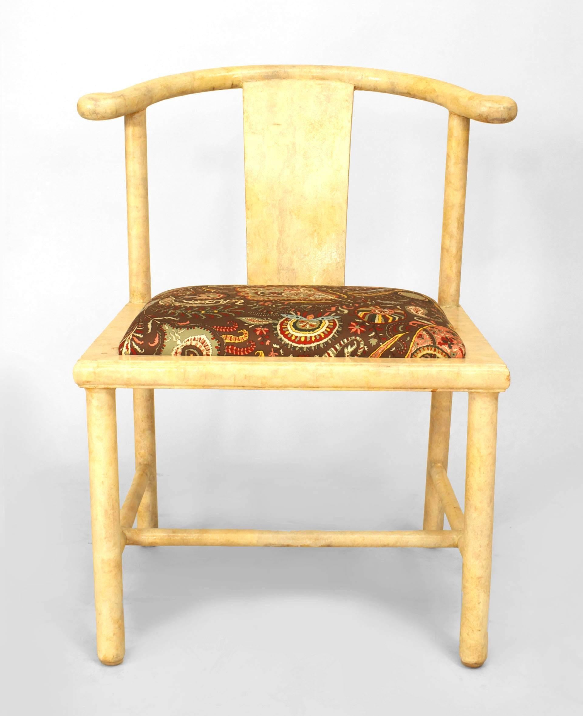 Mid-Century Modern Ensemble de 4 chaises d'appoint américaines en parchemin du milieu du siècle dernier en vente