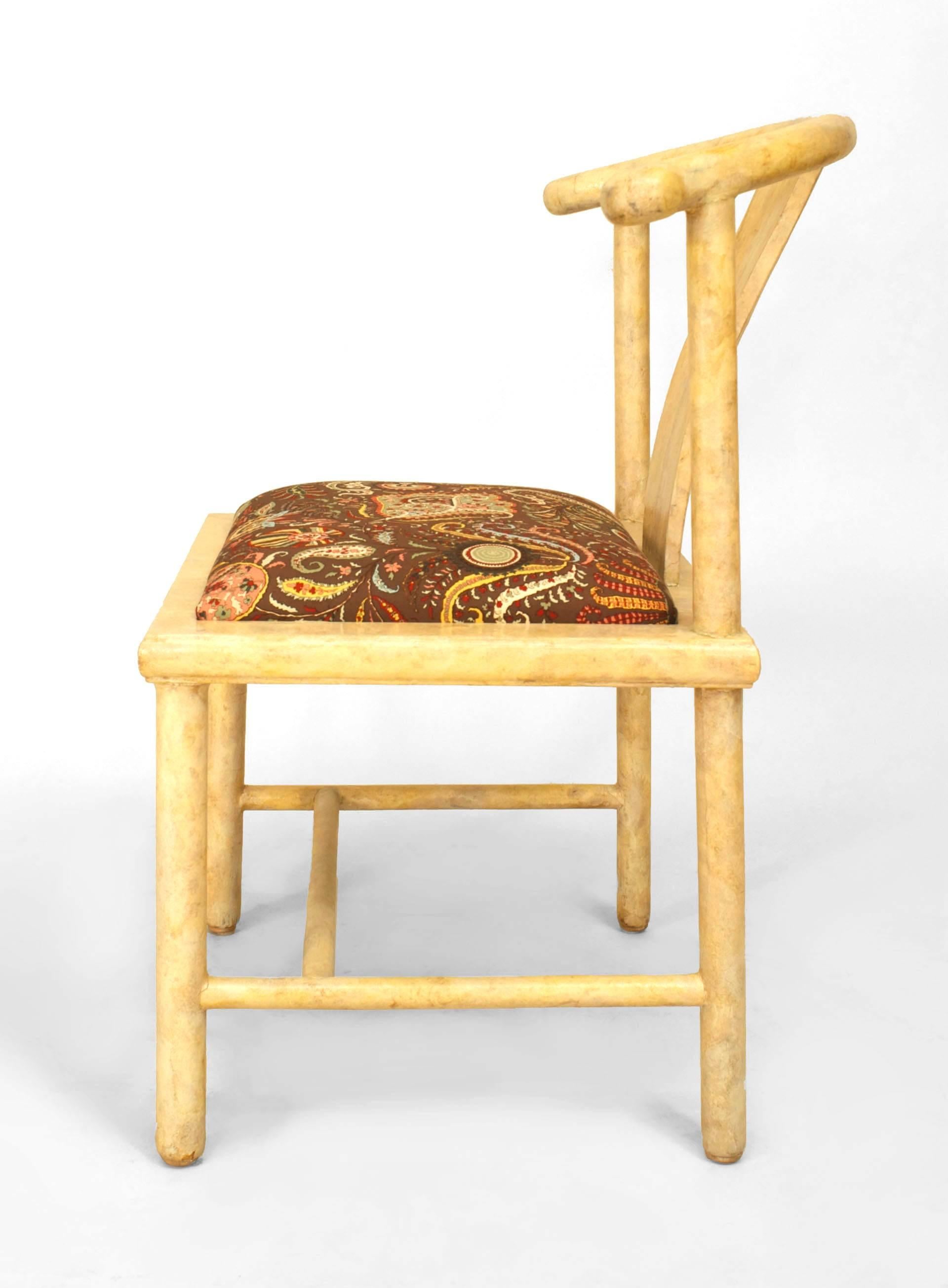 Américain Ensemble de 4 chaises d'appoint américaines en parchemin du milieu du siècle dernier en vente