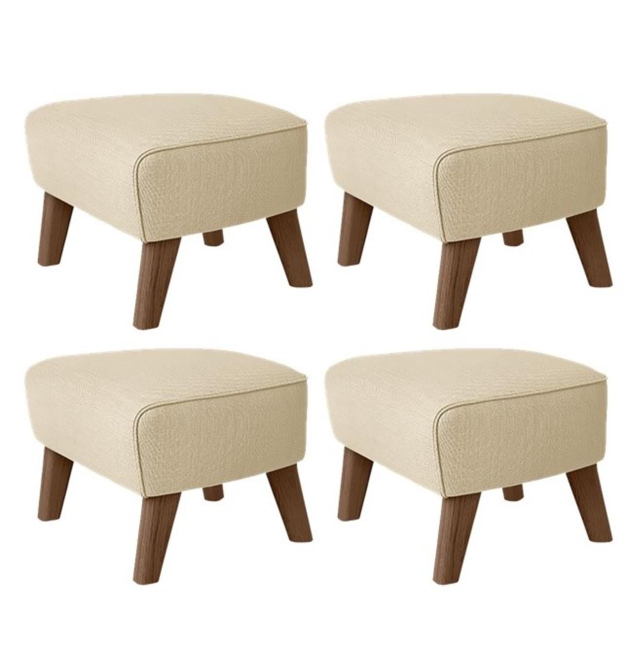 Lot de 4 tabourets Sahco Zero en sable et chêne fumé de Lassen
Dimensions : L 56 x P 58 x H 40 cm 
Matériaux : Textile
Également disponible : Autres couleurs disponibles,

Le pouf My Own Chair a été conçu dans le même esprit que la chaise iconique