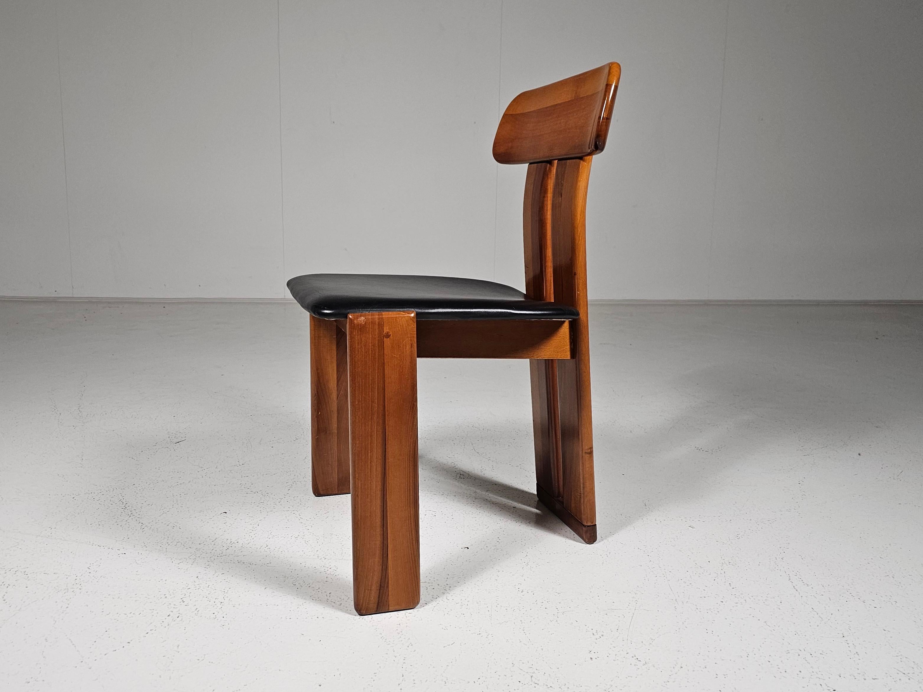 Set of 4 'Sapporo' Dining Chairs by Mario Marenco for Mobil Girgi, Italy, 1970s For Sale 3