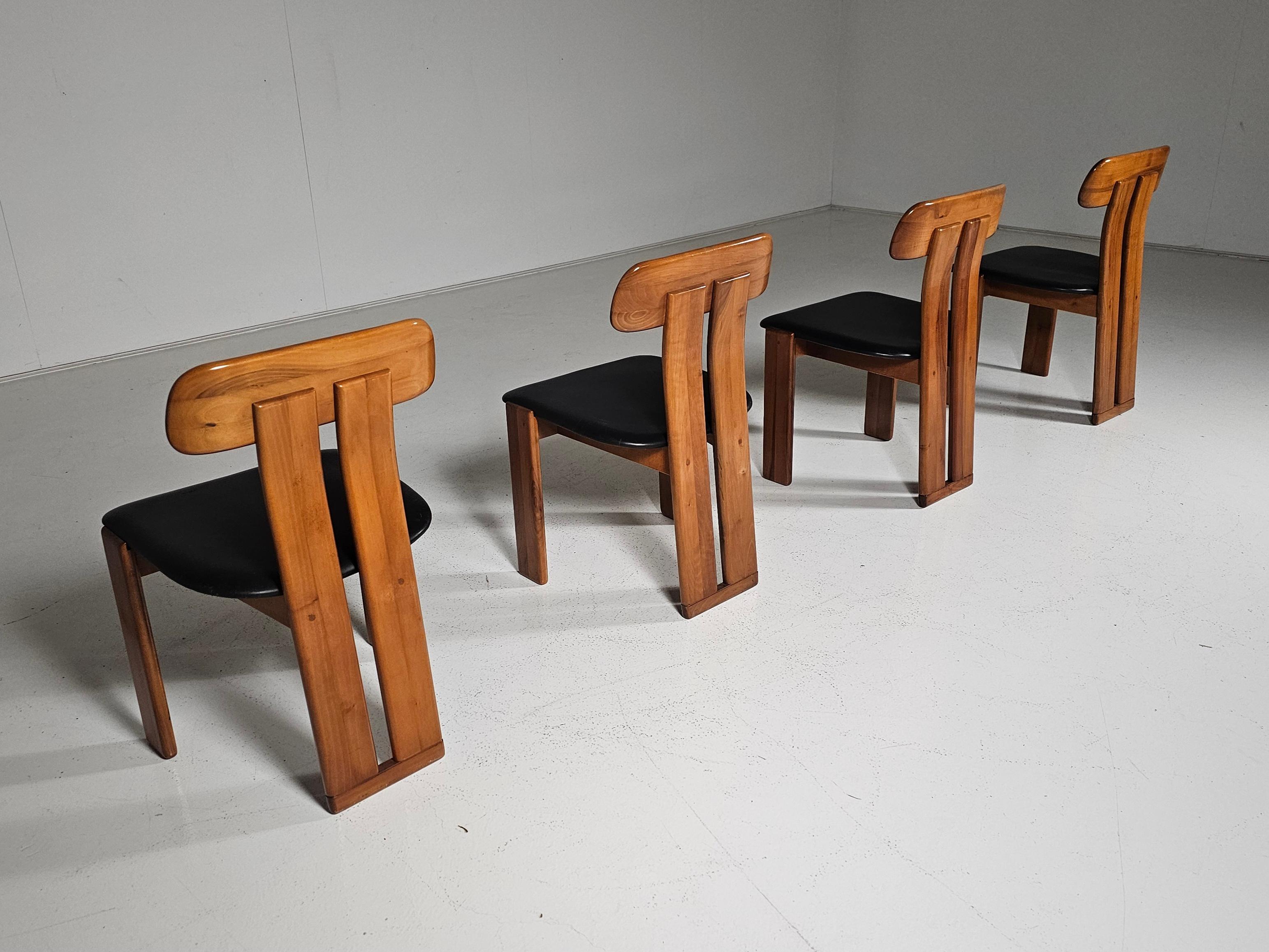 Italian Set of 4 'Sapporo' Dining Chairs by Mario Marenco for Mobil Girgi, Italy, 1970s For Sale