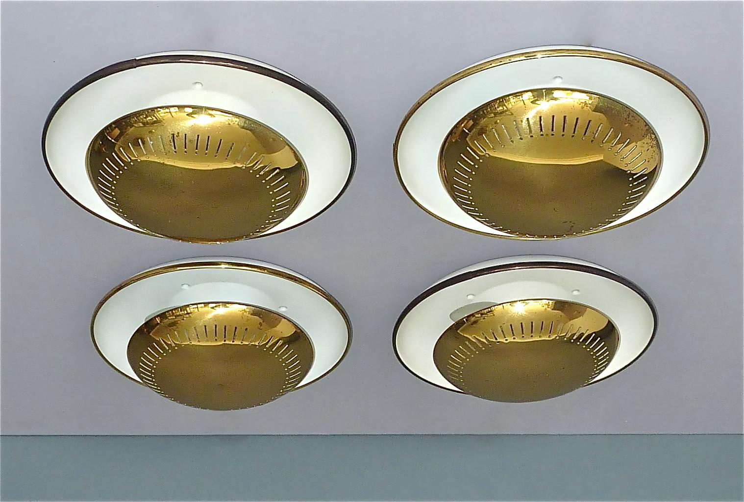 Set of 4 Sarfatti Stilnovo Ponti Style Italian Brass Flush Mount Sconces 1950s  For Sale 2