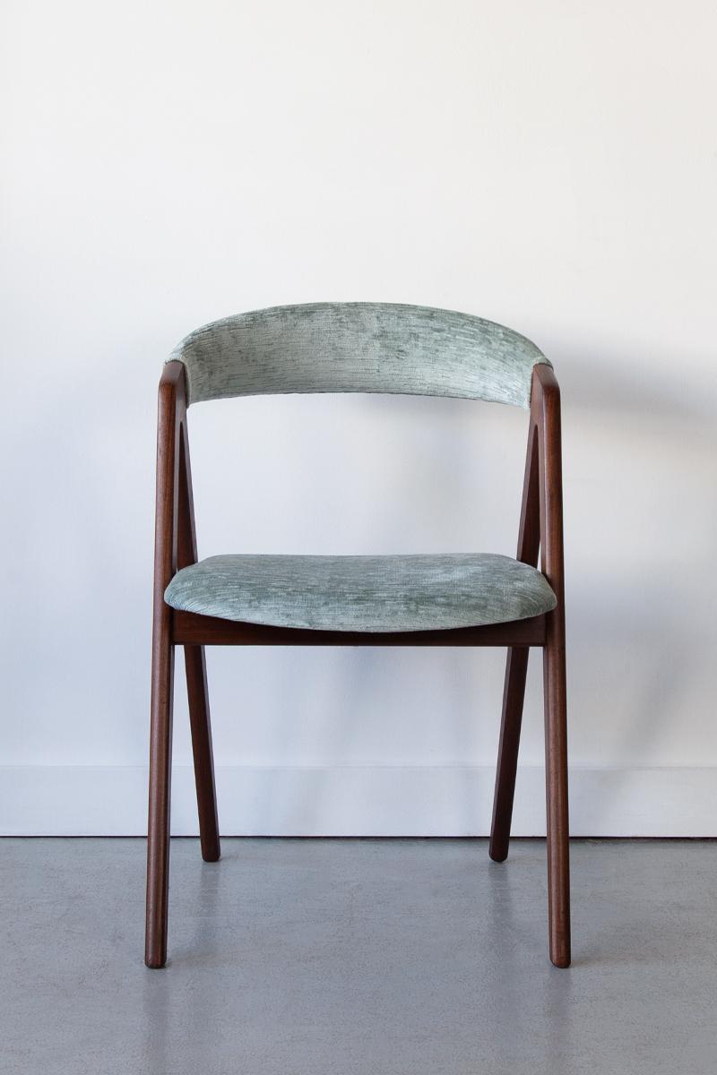Mid-Century Modern Set of 4 Sax Møbler Dining Chairs For Sale