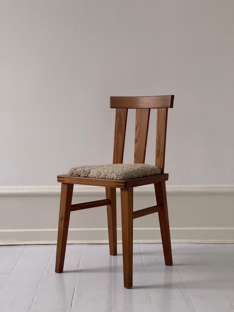 Scandinavian Modern Set of 4 Scandinavian 1970's Pine Chairs in the Style Aksel Einar Hjorth