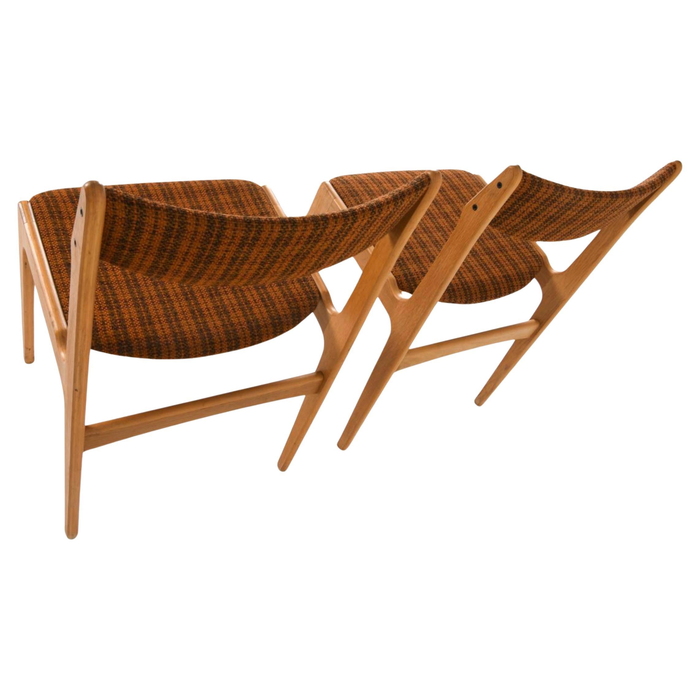 Juego de 4 sillas de comedor modernas escandinavas de roble de Erik Buch Escandinavo moderno en venta