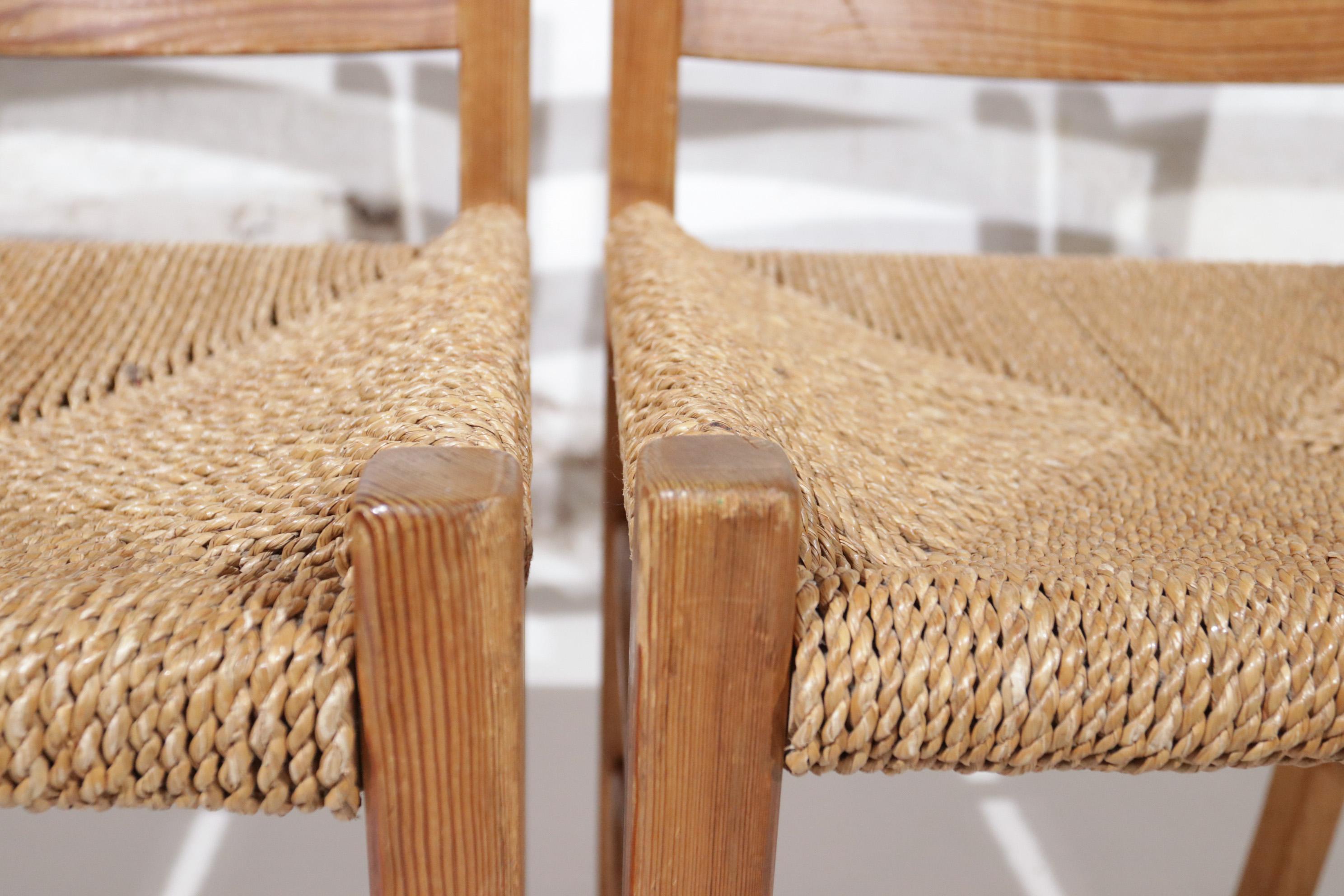 4 Scandinavian Mid century Pine and Seagrass Chairs For Sale 4