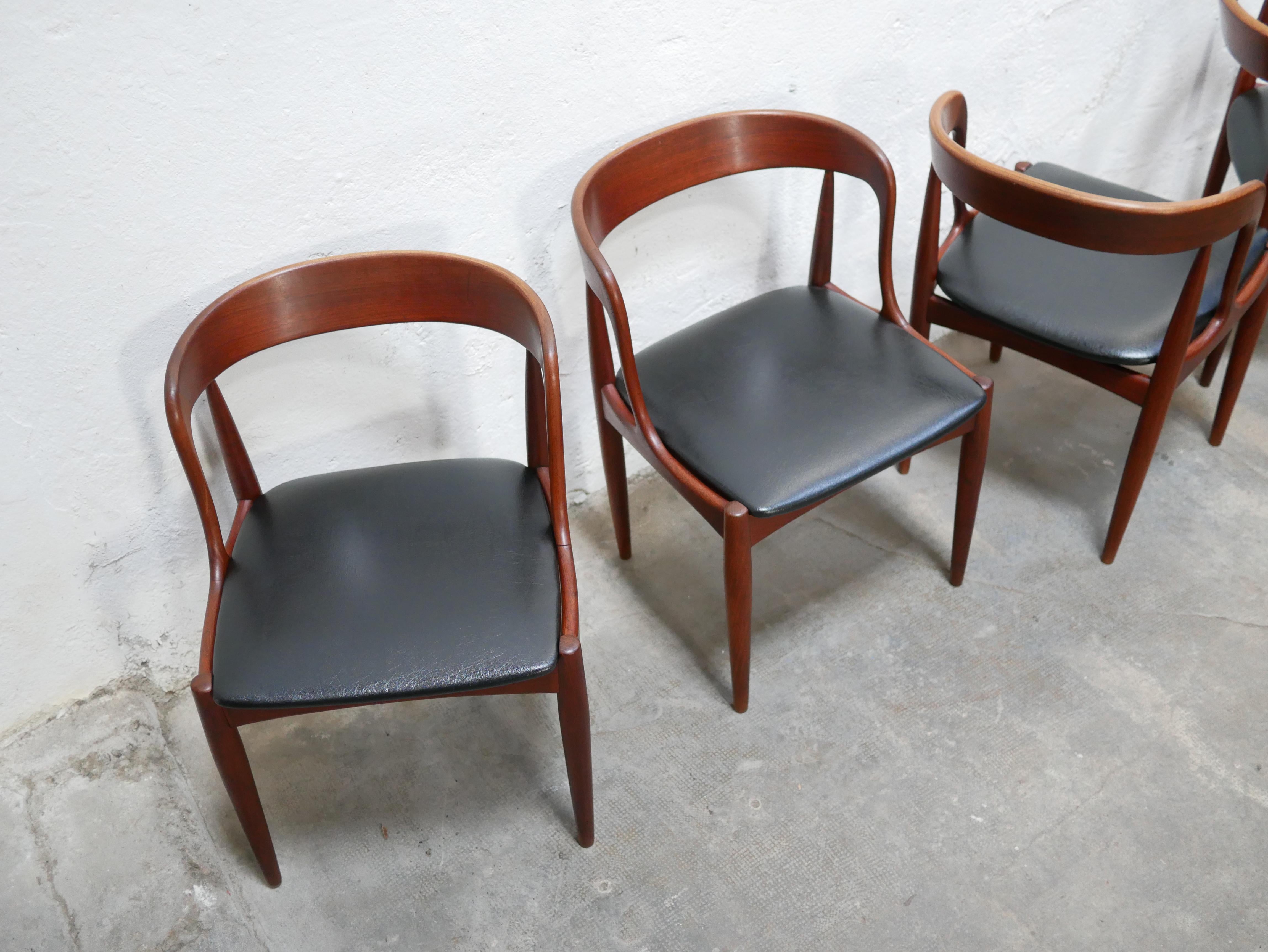 Danish Set of 4 Scandinavian teak chairs by J. Andersen for Uldum Mobelfabrik For Sale