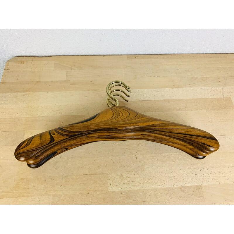 Metà XX secolo Set di 4 appendiabiti scandinavi in legno, anni '60 in vendita