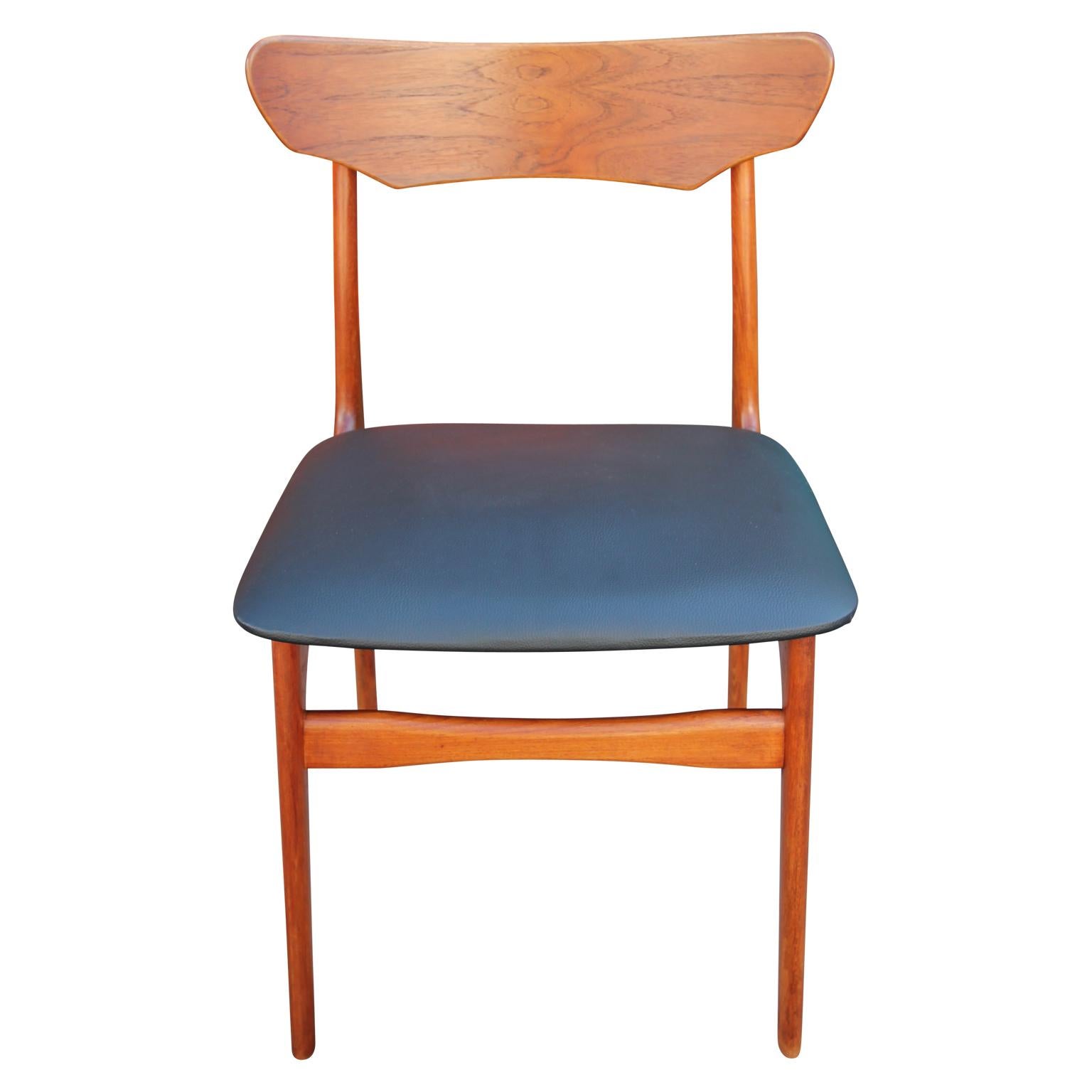 Set of 4 teak dining chairs with black leather seats designed by Schonning and Elgaard. Stunning example of Danish made Mid-Century Modern design.

 