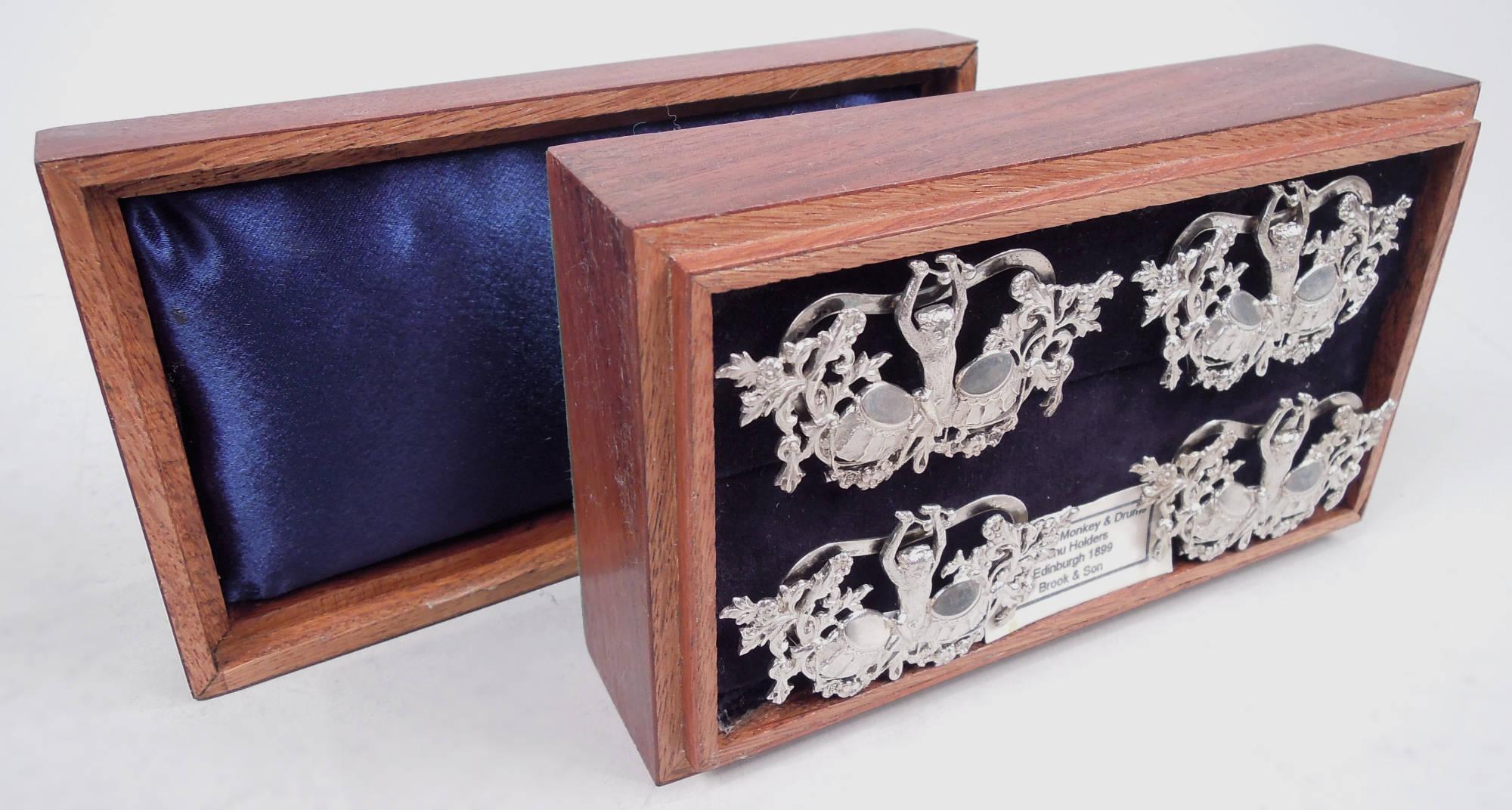 Set of 4 Scottish Victorian Drumming Monkey Place Card Holders, 1899 In Good Condition For Sale In New York, NY