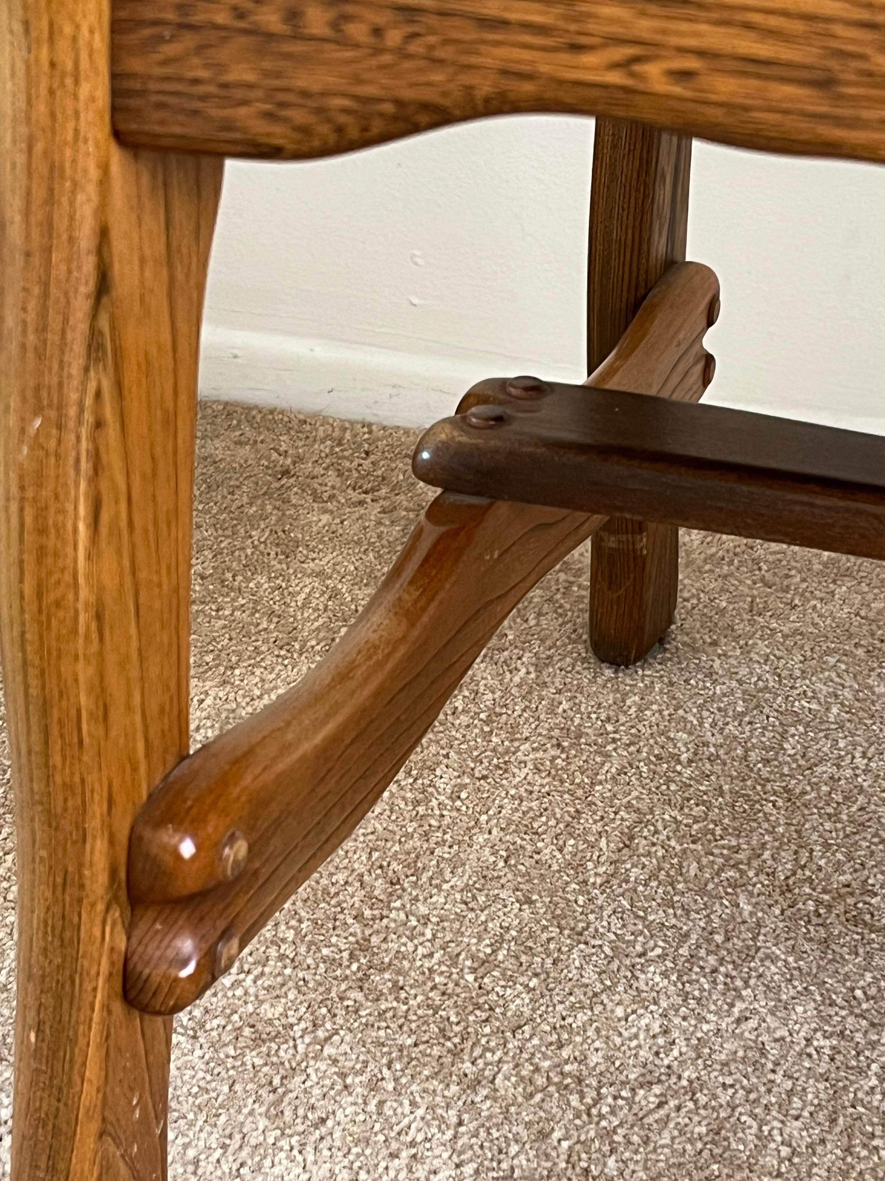 Set of 4 Sculptural Carved Oak Chairs in Cream Bouclé For Sale 1