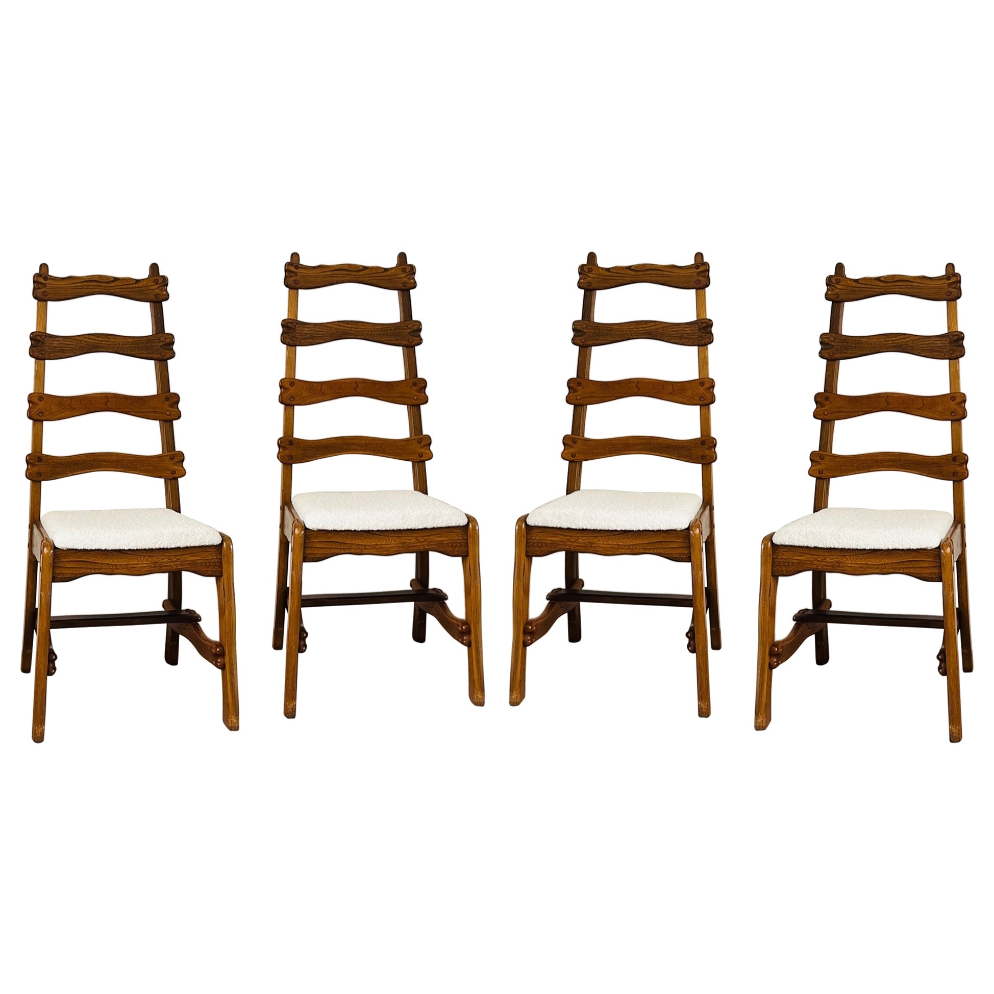 Set di 4 sedie scultoree in Oak intagliato in Bouclé crema