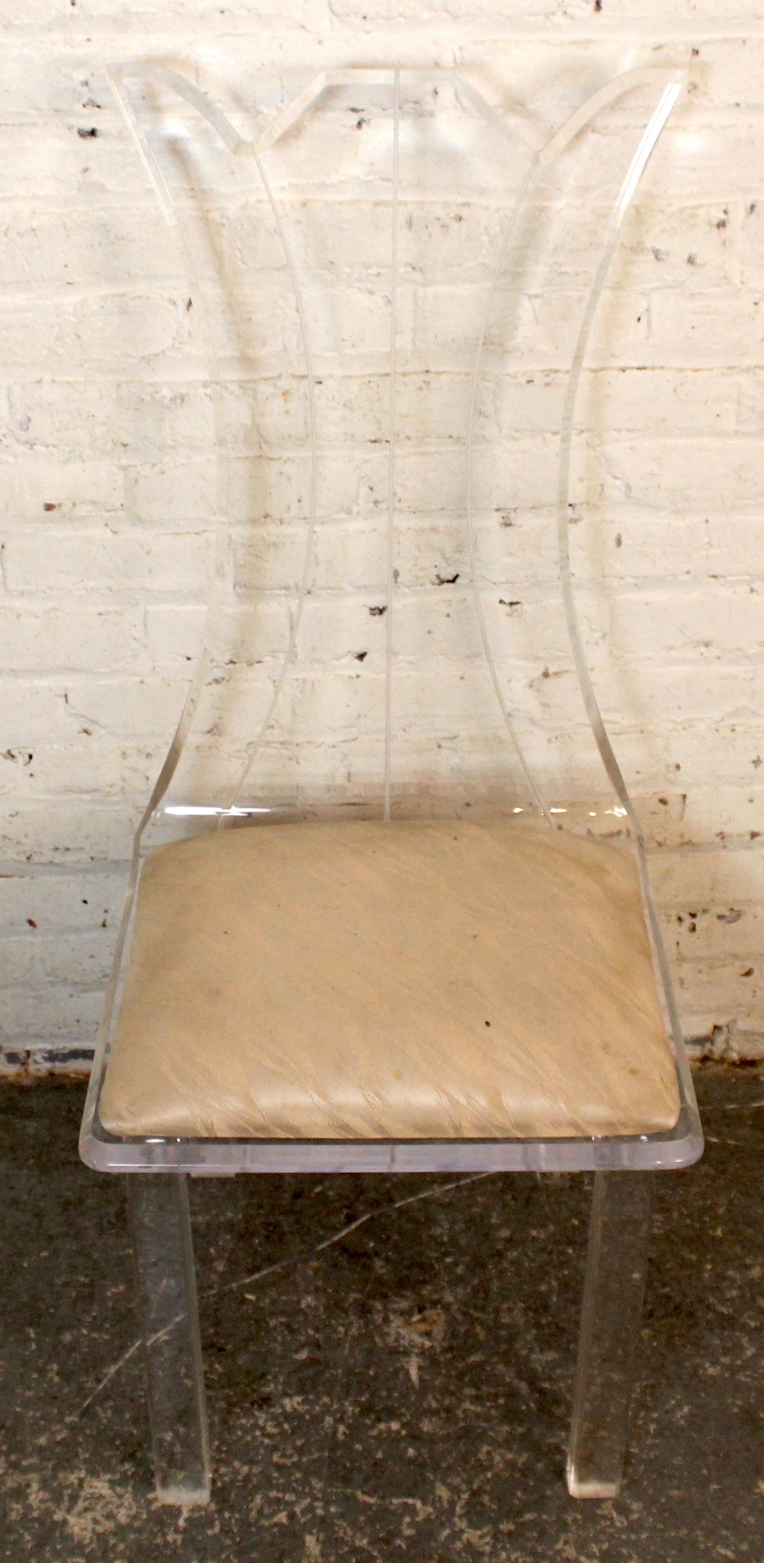 Ensemble de 4 chaises de salle à manger sculpturales à haut dossier en Lucite en vente 9