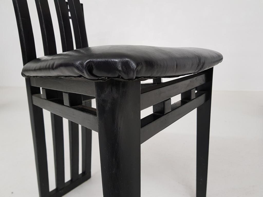Late 20th Century Set of 4 Sculptural Italian Modern Black Leather Dining Chairs by A. Sibau For Sale