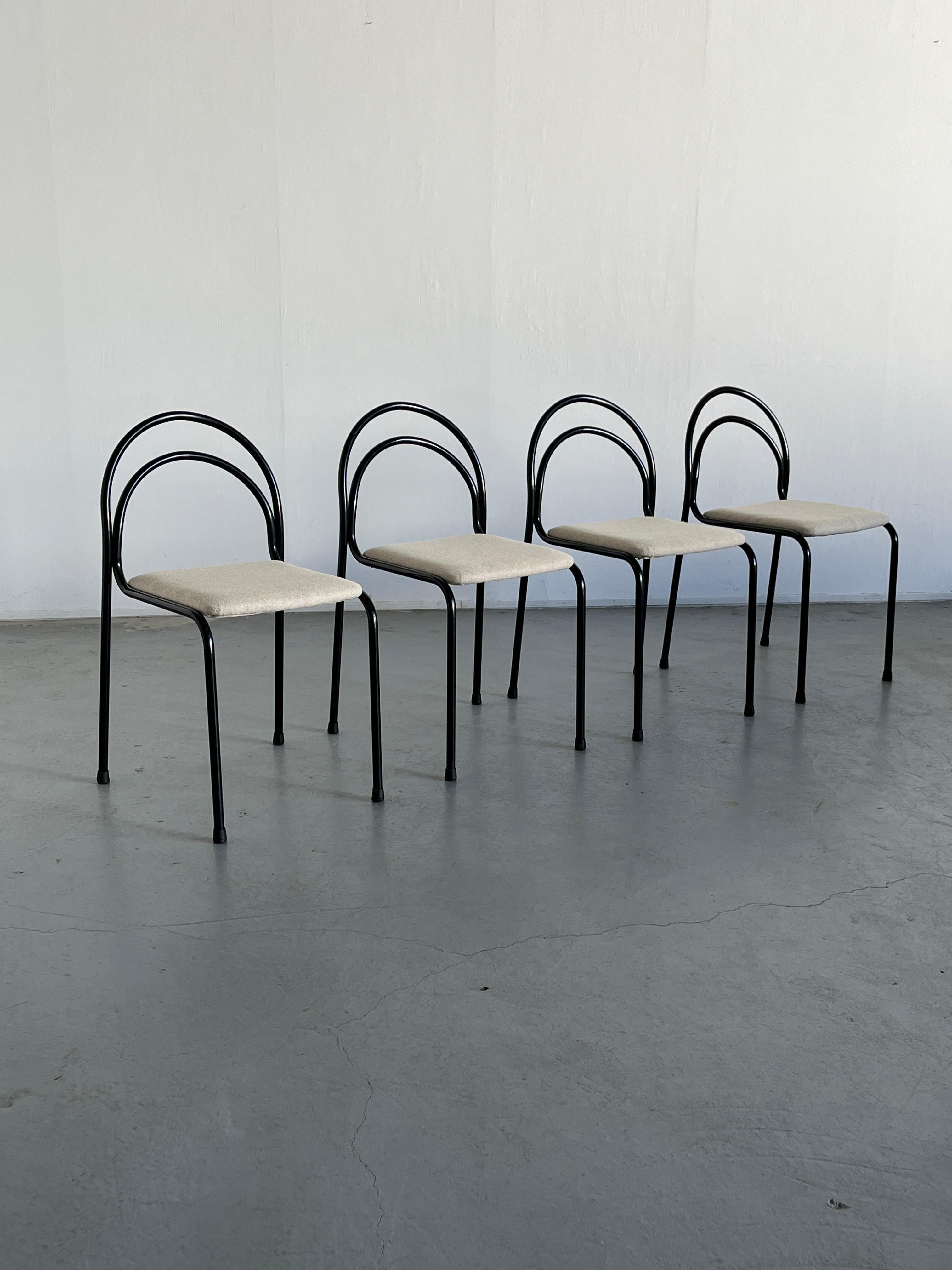 Mid-Century Modern Set of 4 Sculptural Minimalist Stackable Dining Chairs, 1980s Italy