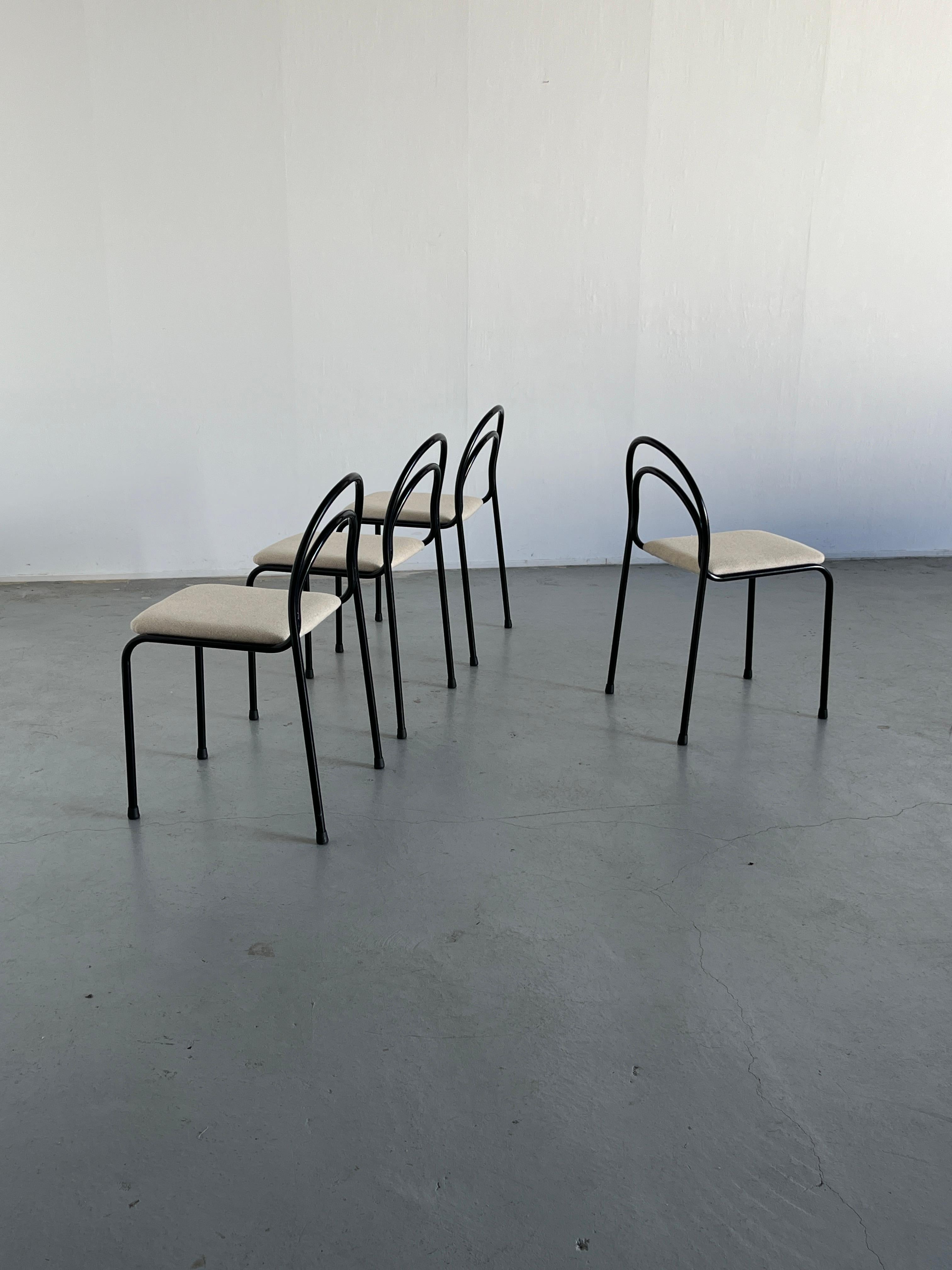 Metal Set of 4 Sculptural Minimalist Stackable Dining Chairs, 1980s Italy