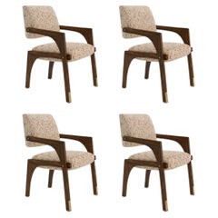 Conjunto de 4 sillas de comedor Arcos, nogal y tostado, InsidherLand by Joana Santos Barbosa