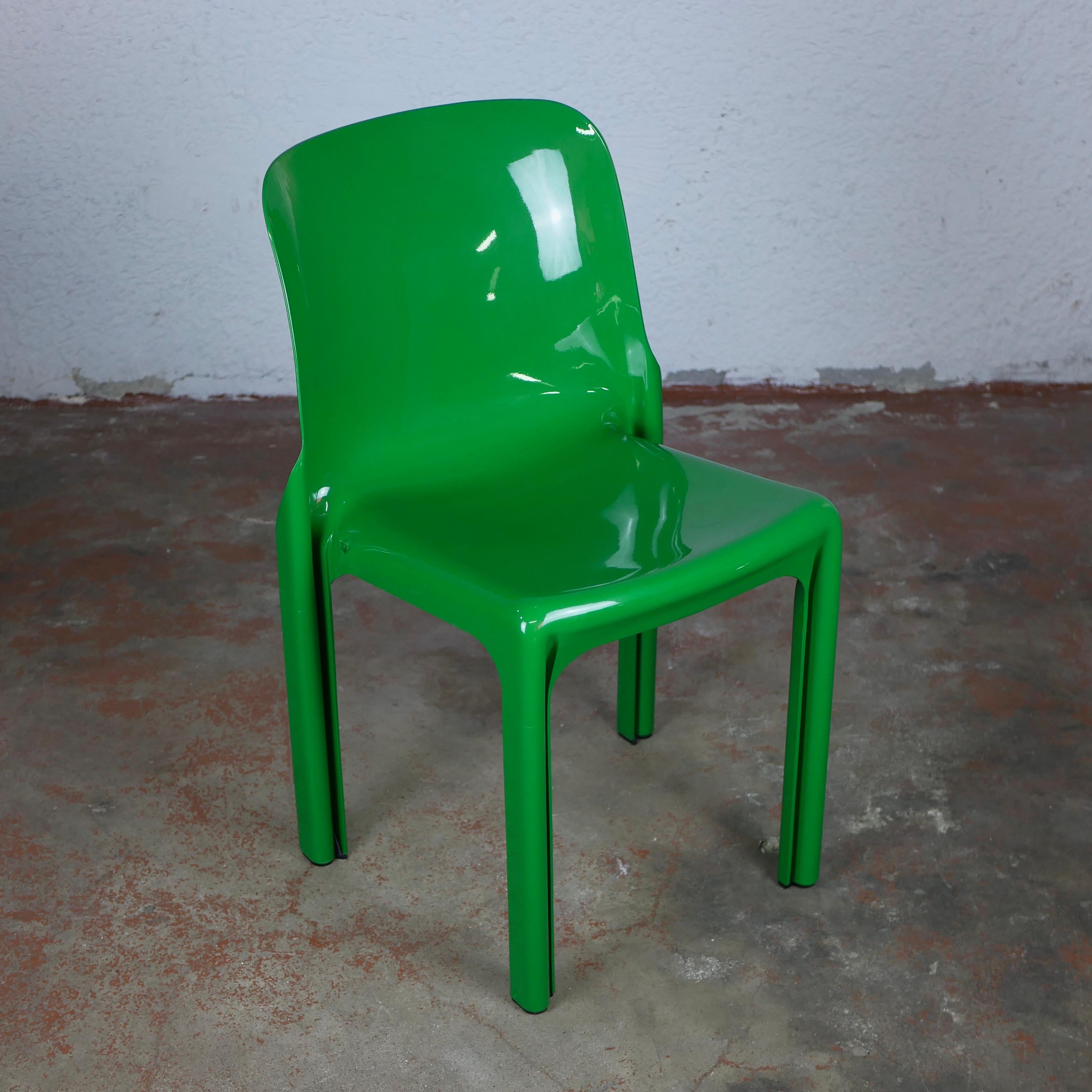 Set of 4 Selene Green Chairs by Vico Magistretti for Artemide 3