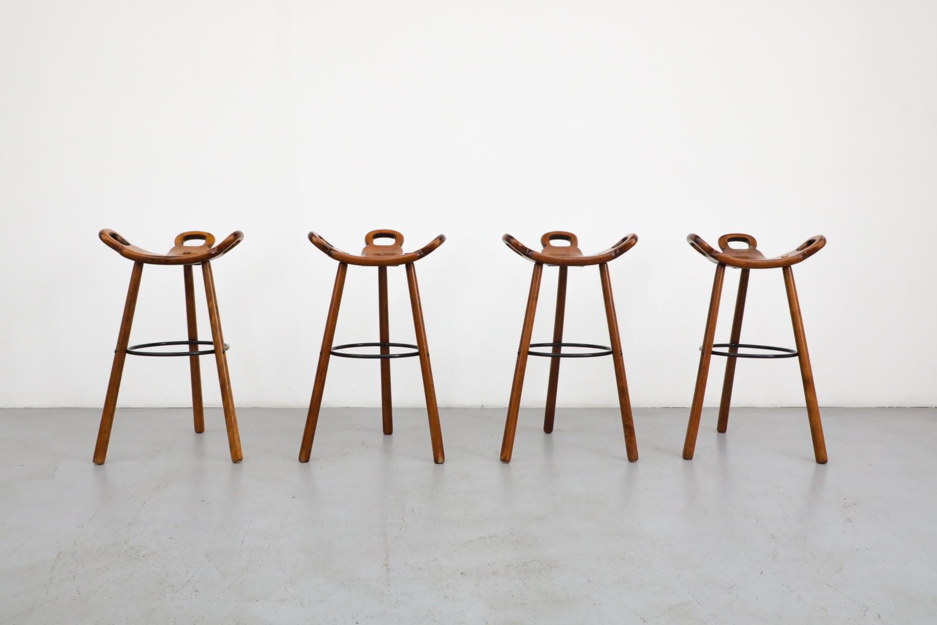 Brutalisme Ensemble de 4 tabourets de bar espagnols Marbella de style Sergio Rodrigues, par Confonorm en vente