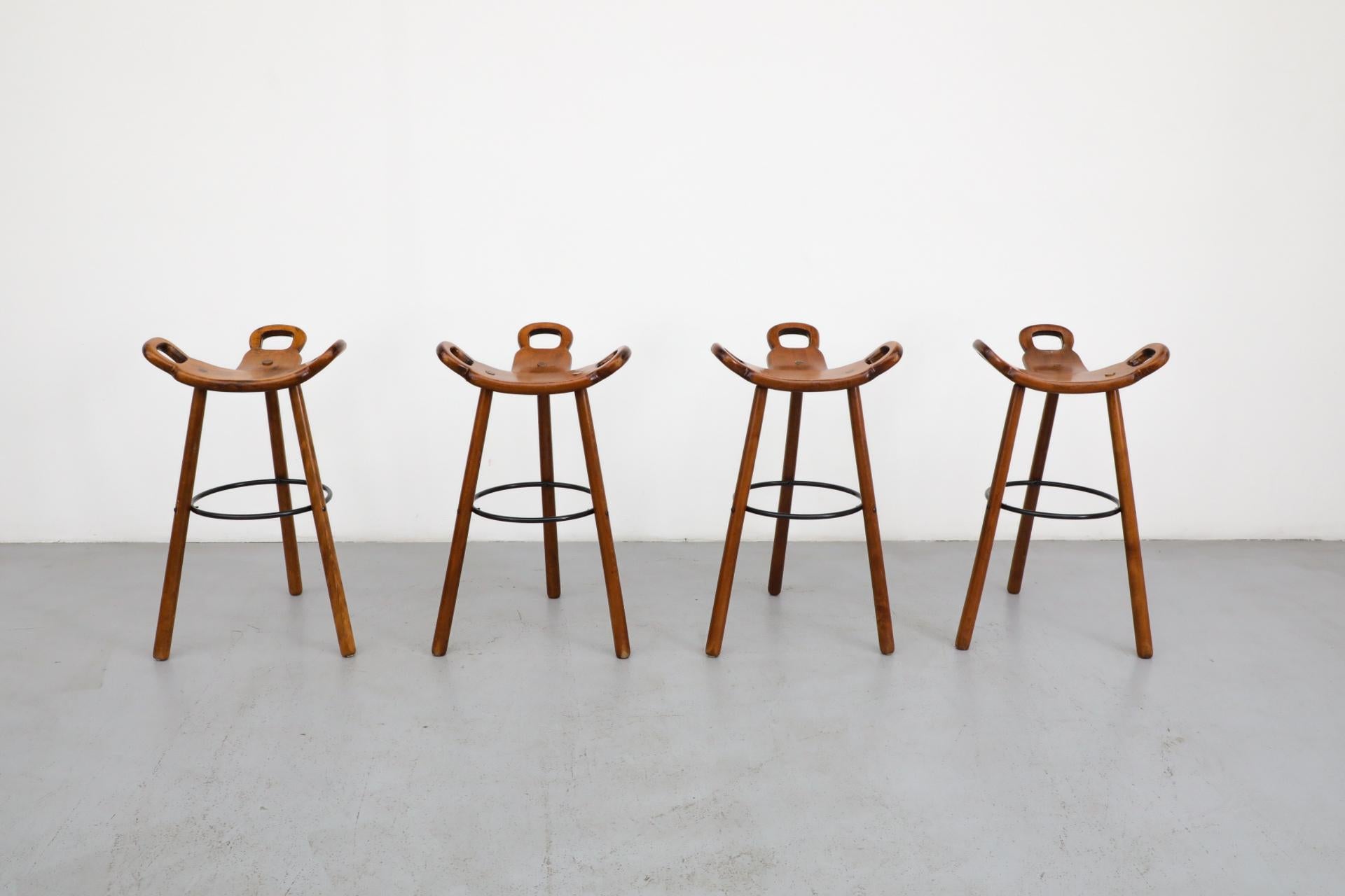 Espagnol Ensemble de 4 tabourets de bar espagnols Marbella de style Sergio Rodrigues, par Confonorm en vente