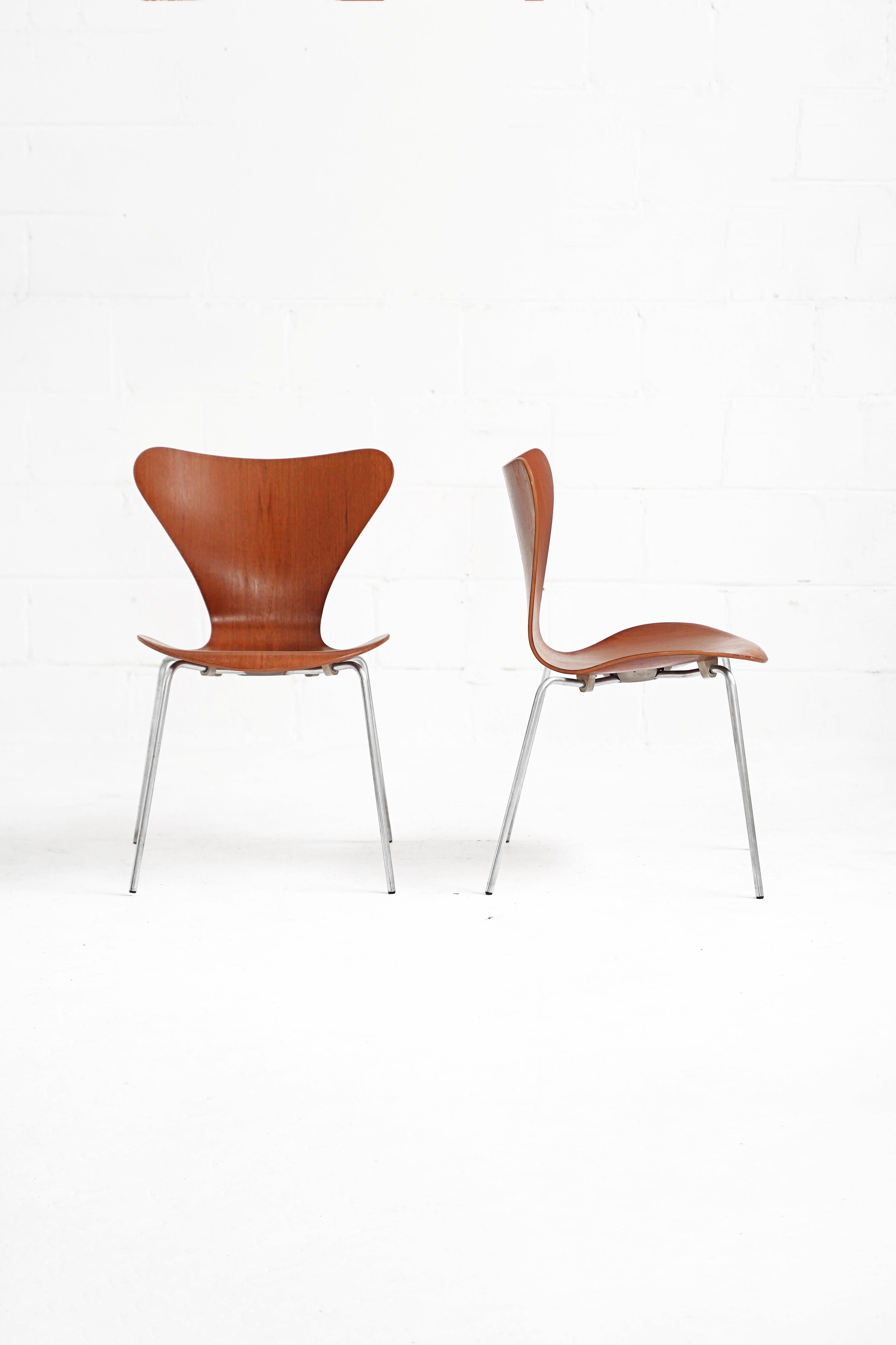 Set of 4 Series 7 Butterfly Chairs in Teak by Arne Jacobsen for Fritz Hansen 12
