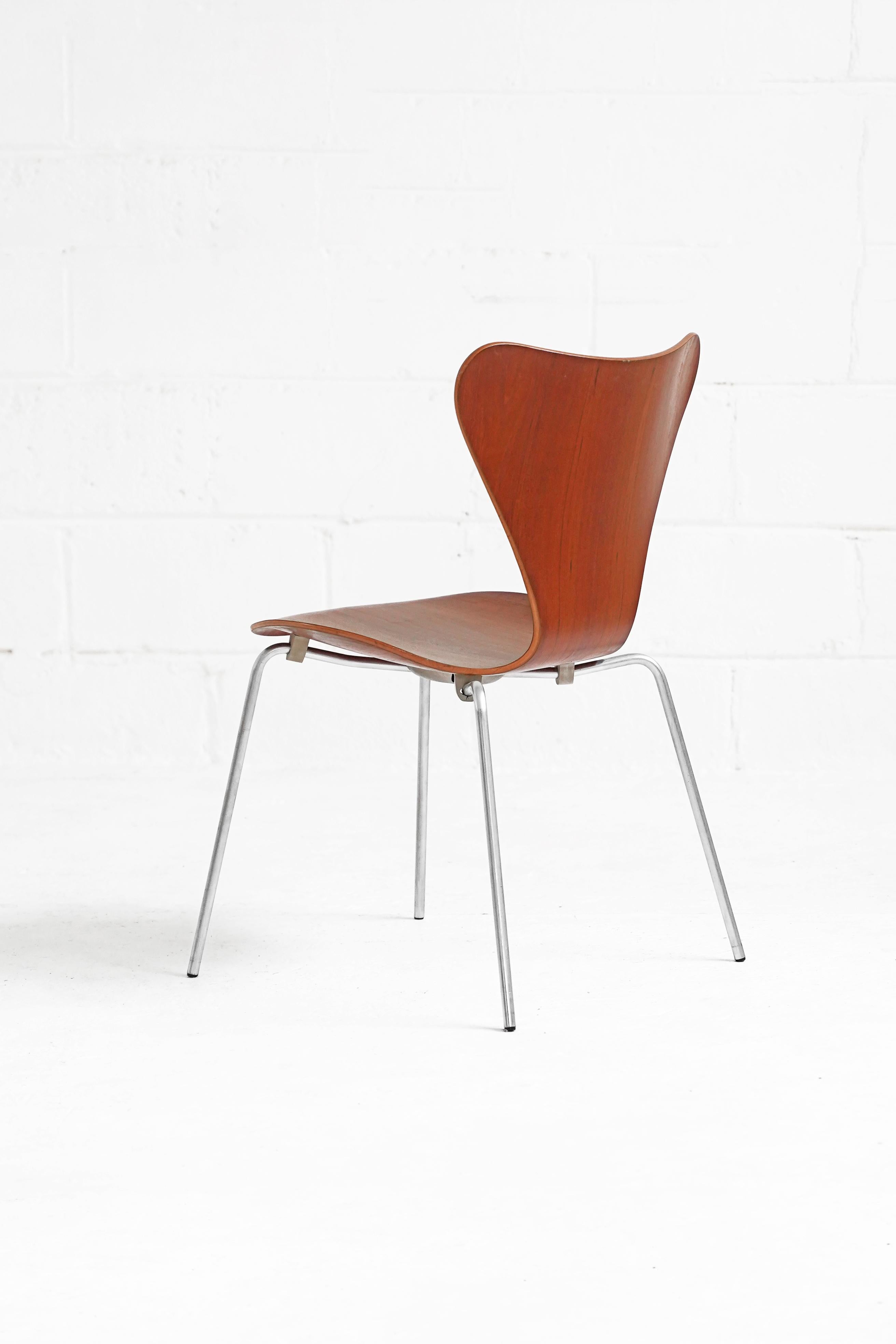 Mid-Century Modern Set of 4 Series 7 Butterfly Chairs in Teak by Arne Jacobsen for Fritz Hansen